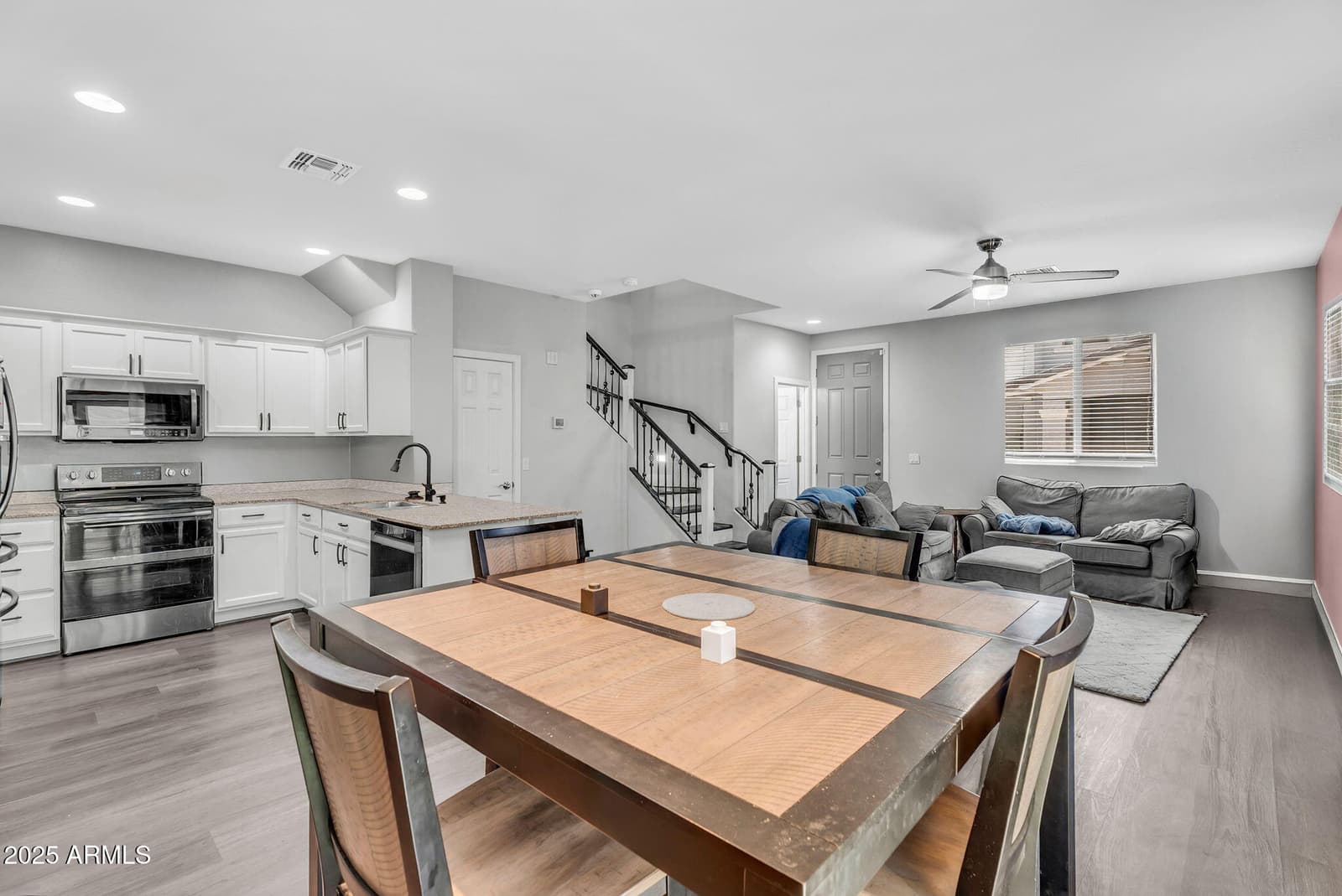 2366 N 73rd Lane, Phoenix, AZ 85035 — photo 13 of 43
