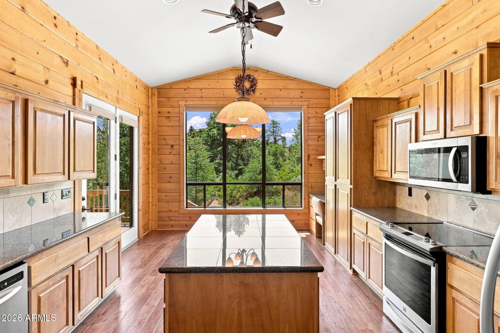 24 E Saddleback Trail, Payson, AZ 85541 — photo 10 of 35