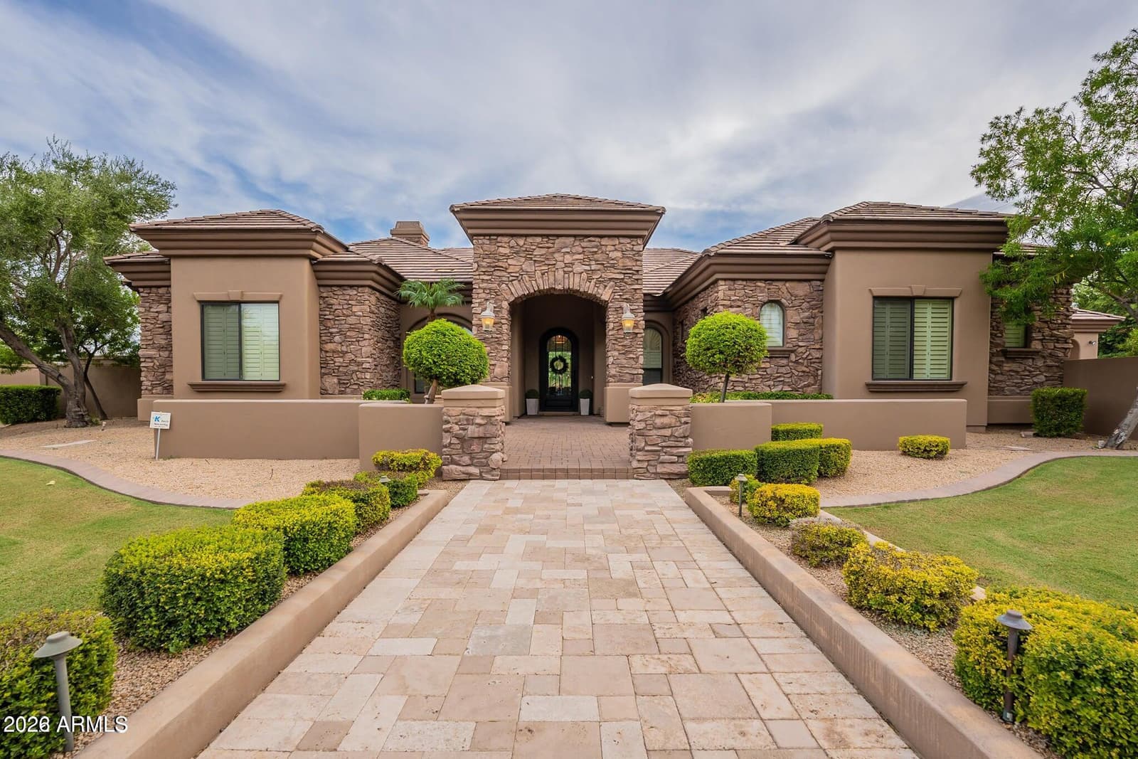 1131 E Desert Court, Gilbert, AZ 85234 — photo 1 of 1