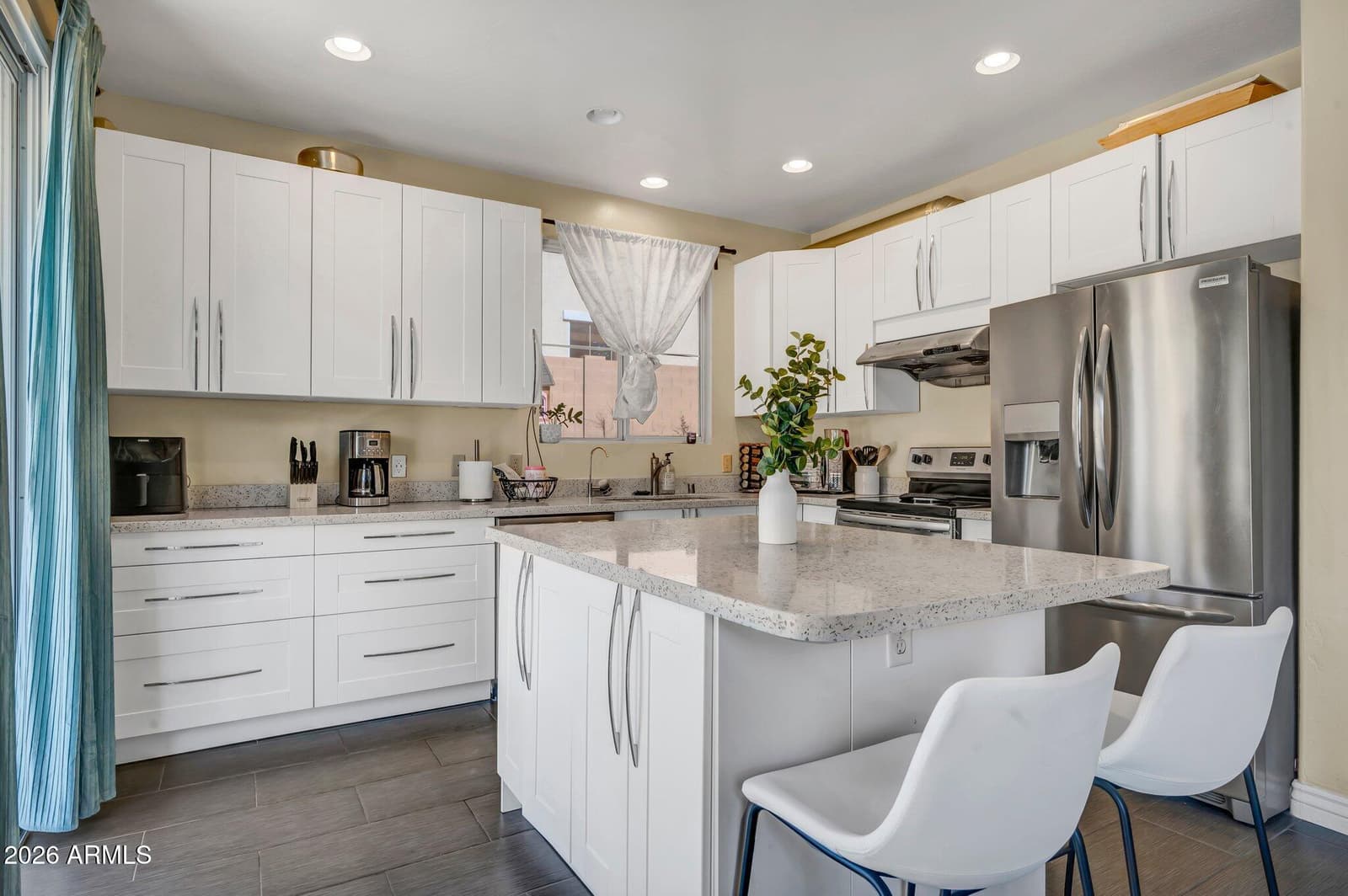 304 W Mountain Sage Drive, Phoenix, AZ 85045 — photo 12 of 93