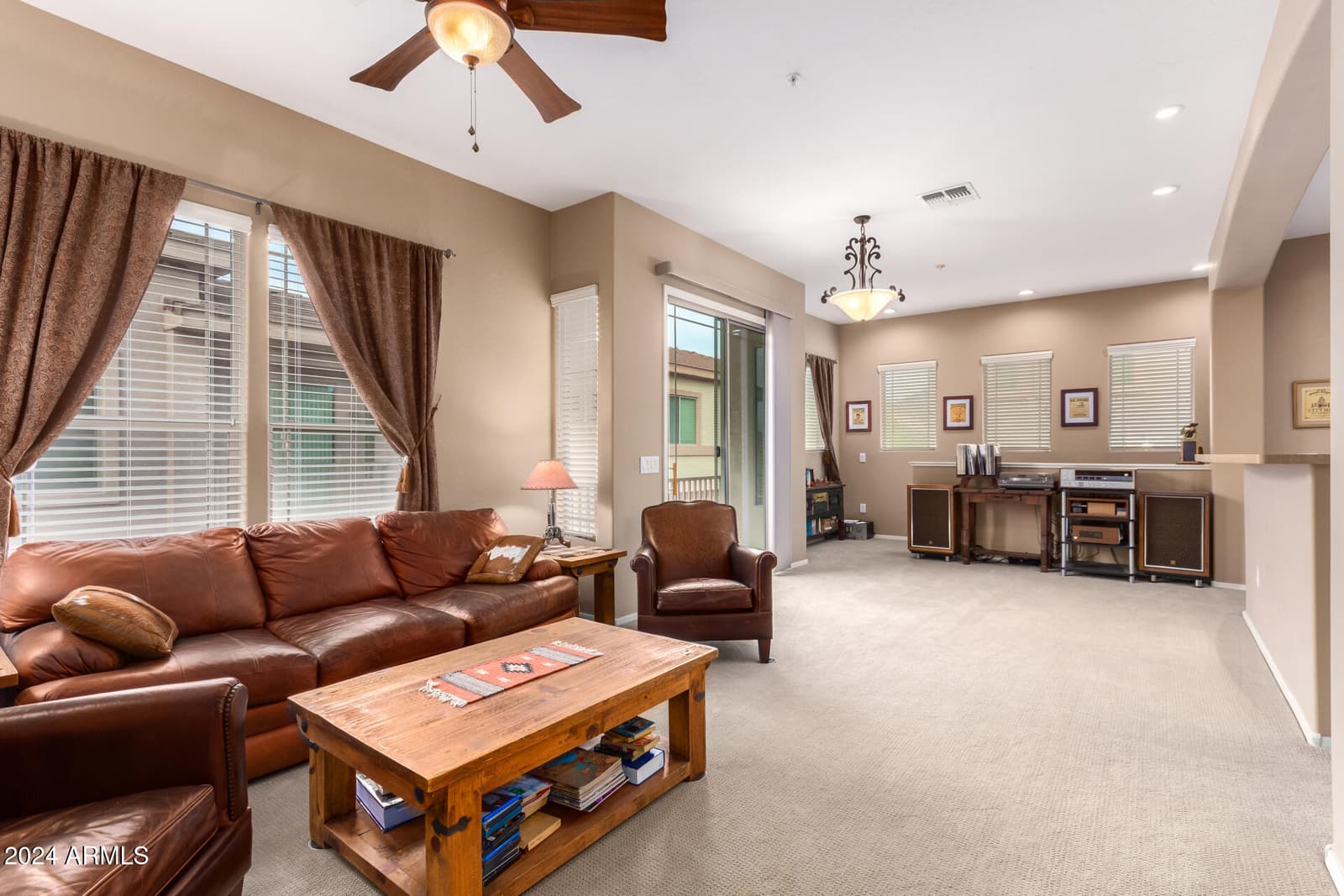 42424 N Gavilan Peak Parkway 42206, Anthem, AZ 85086 — photo 5 of 36