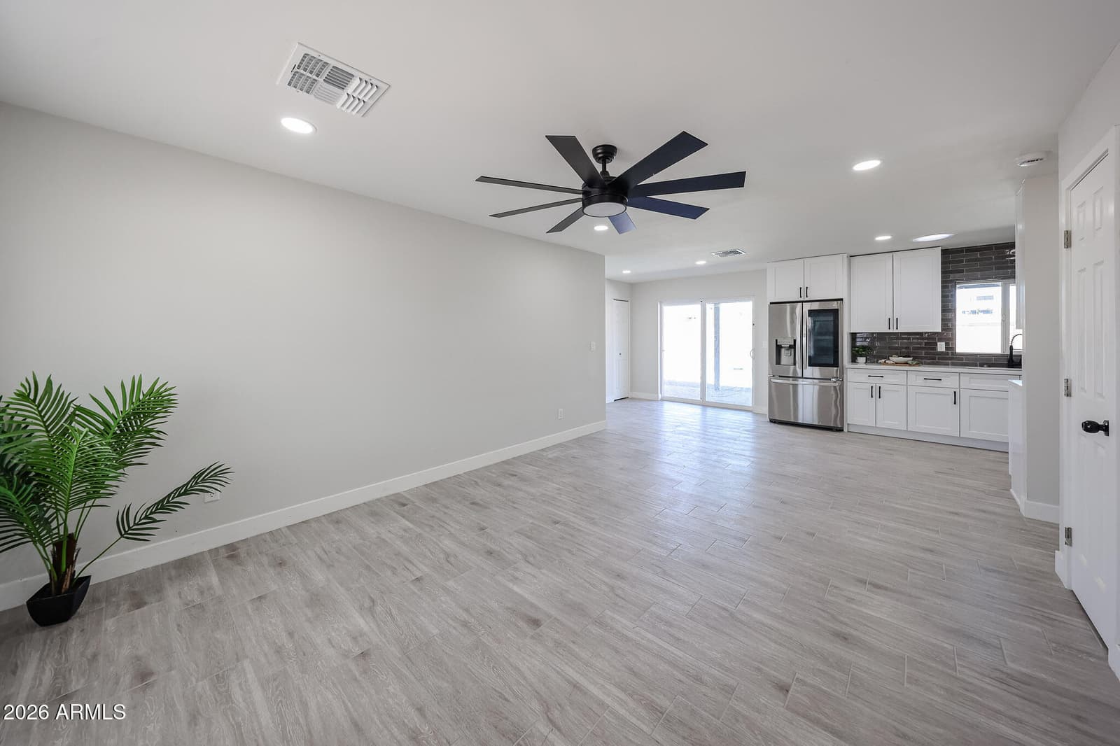 6609 N 20th Avenue, Phoenix, AZ 85015 — photo 3 of 23
