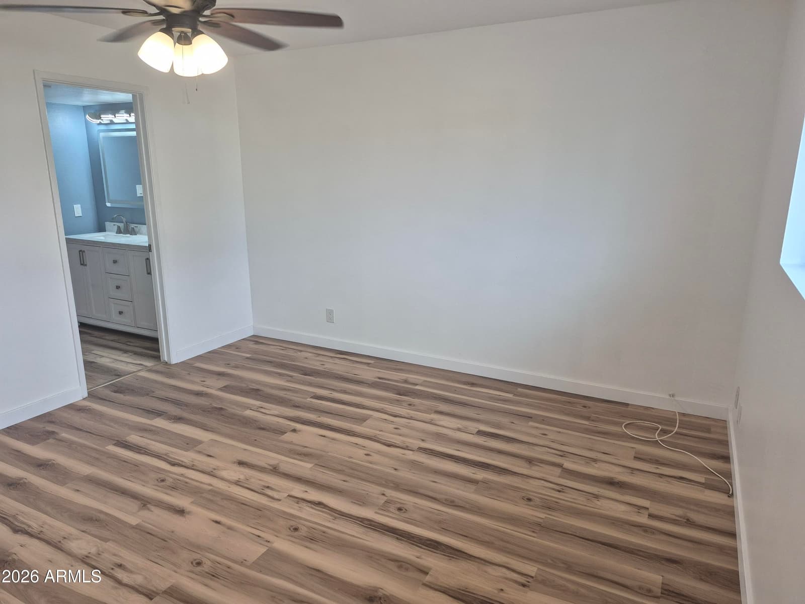 560 N Hobson Plaza, Mesa, AZ 85203 — photo 16 of 43