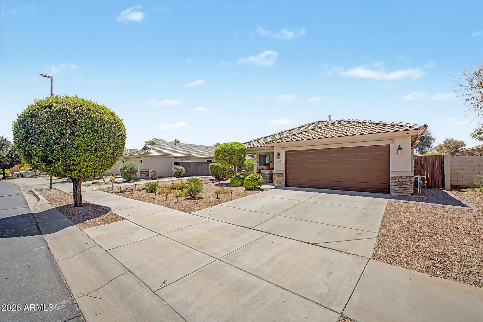 15777 W Latham Street, Goodyear, AZ 85338 — photo 3 of 35
