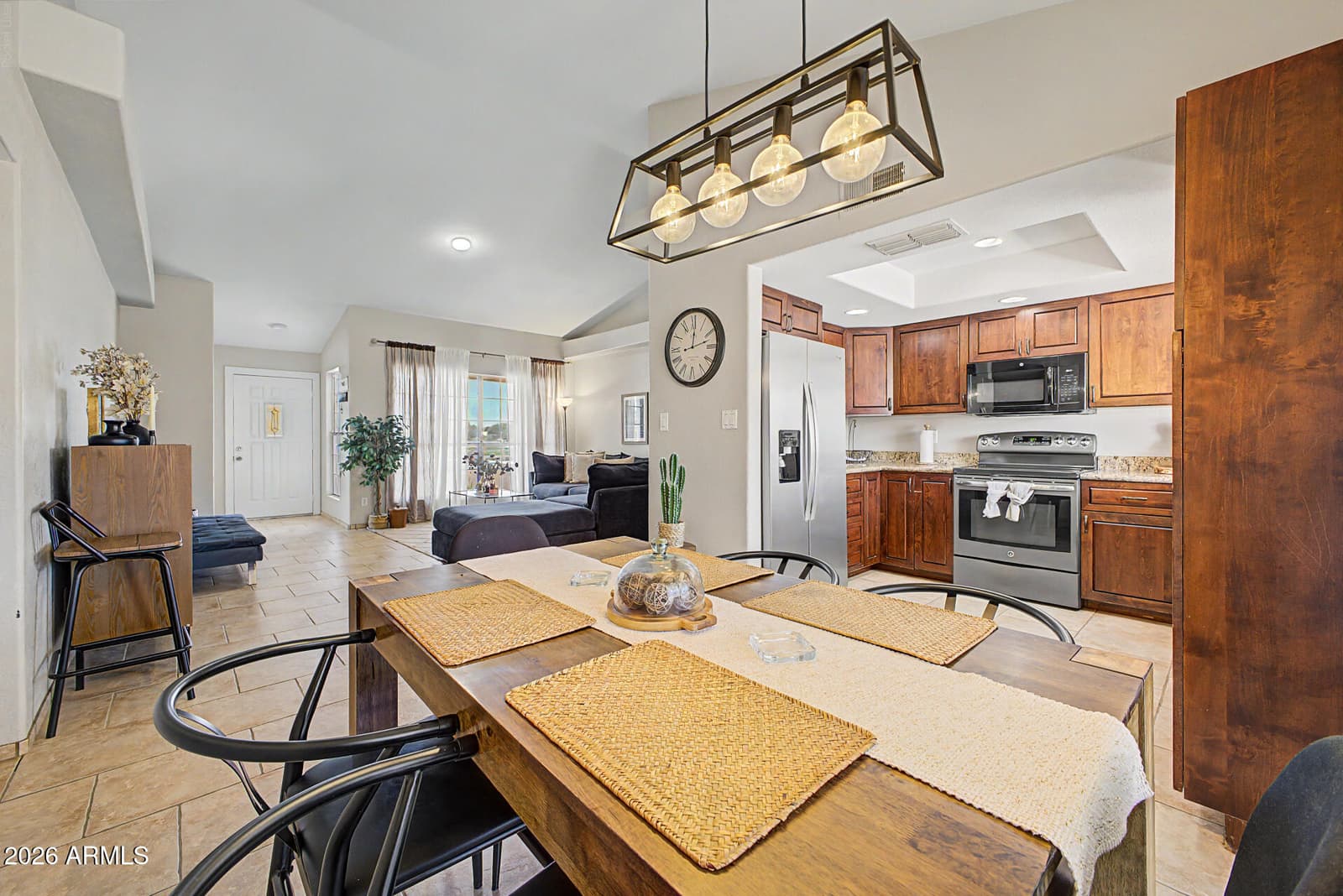 4642 N 87th Avenue, Phoenix, AZ 85037 — photo 10 of 32