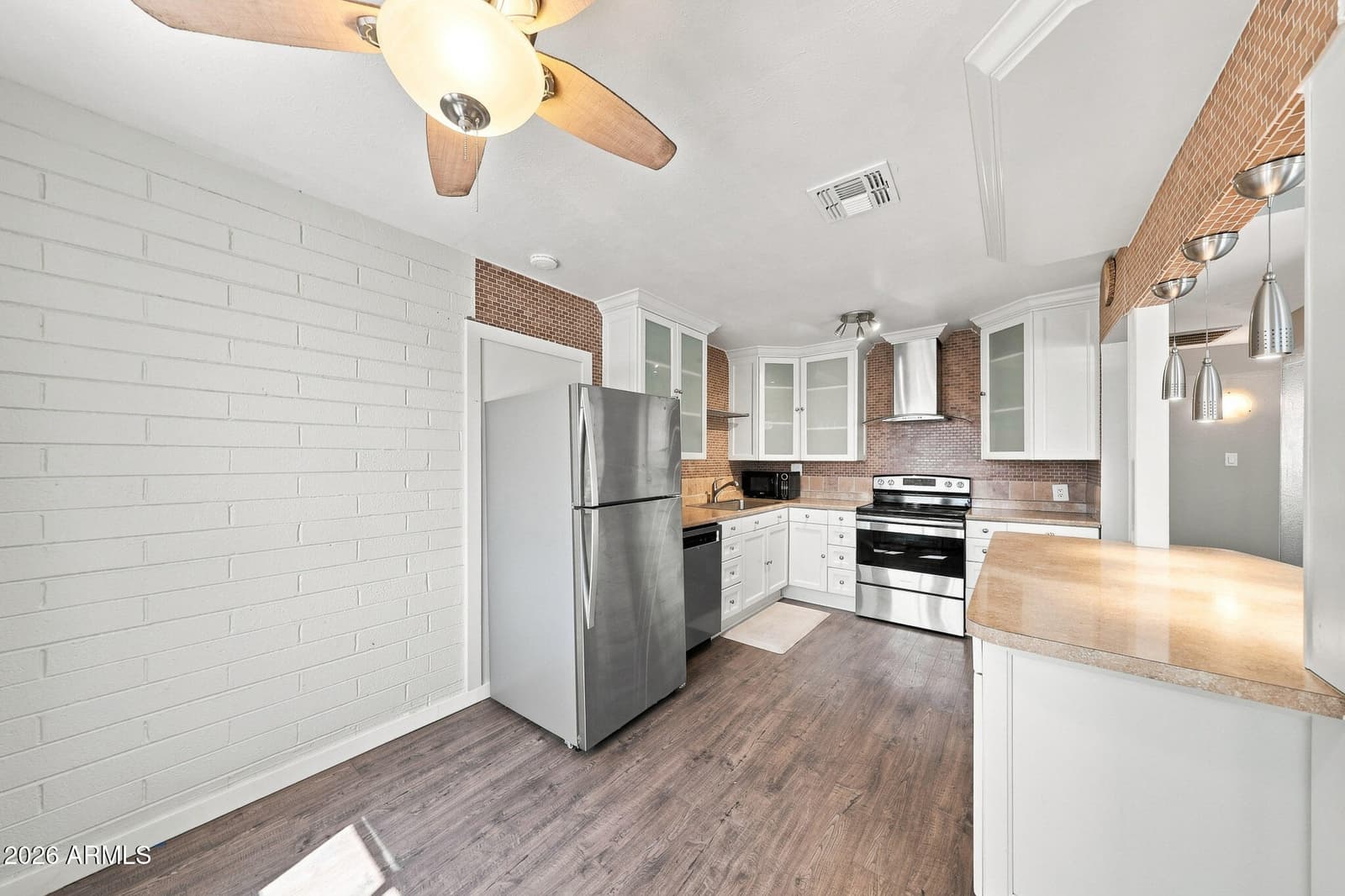10223 N 17th Drive, Phoenix, AZ 85021 — photo 11 of 46
