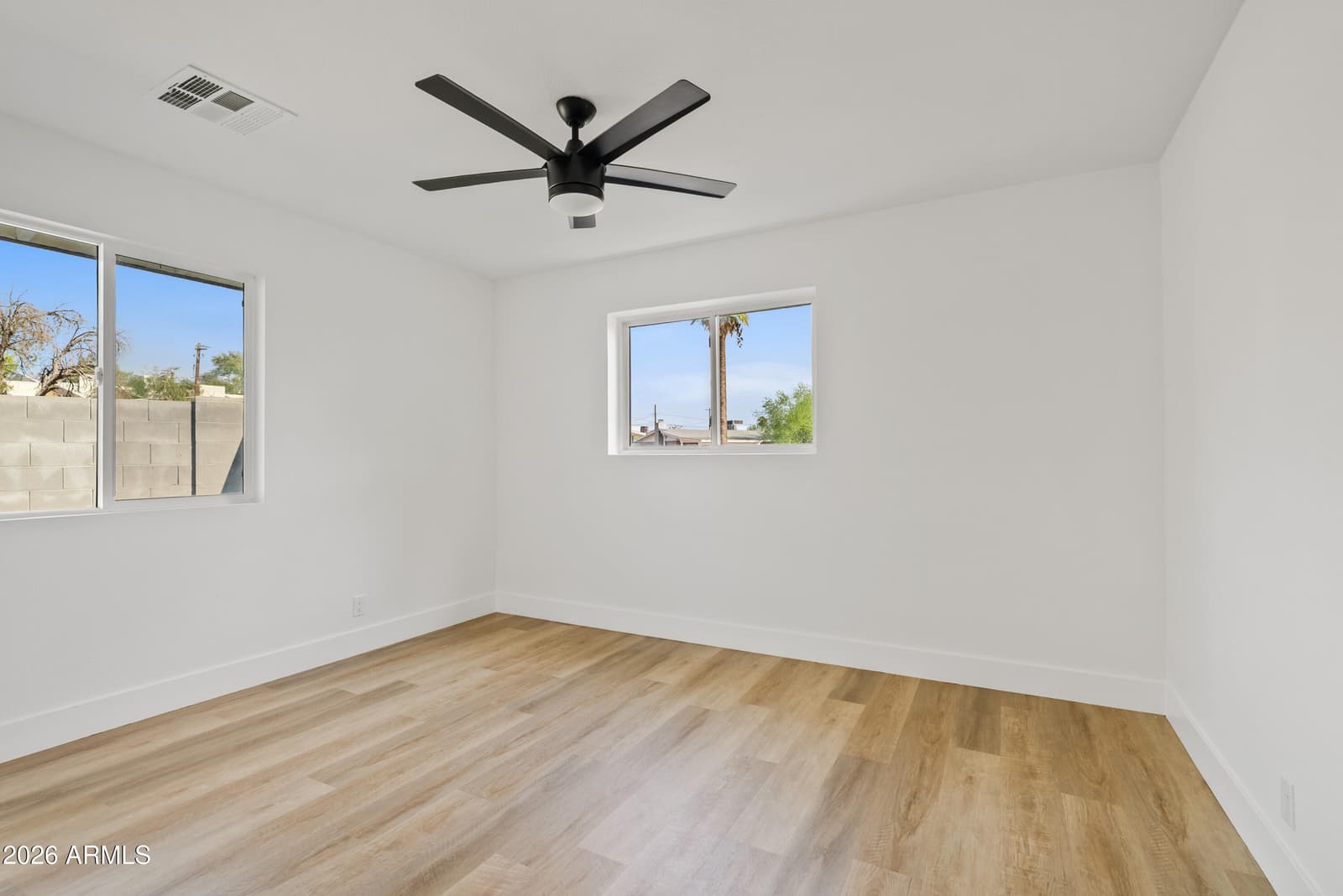 1322 E Catalina Drive, Phoenix, AZ 85014 — photo 16 of 28