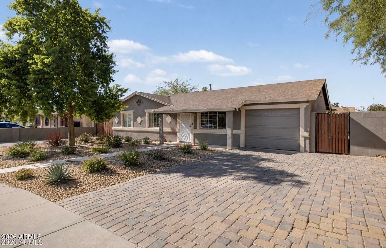 6224 W Berkeley Road, Phoenix, AZ 85035 — photo 7 of 29