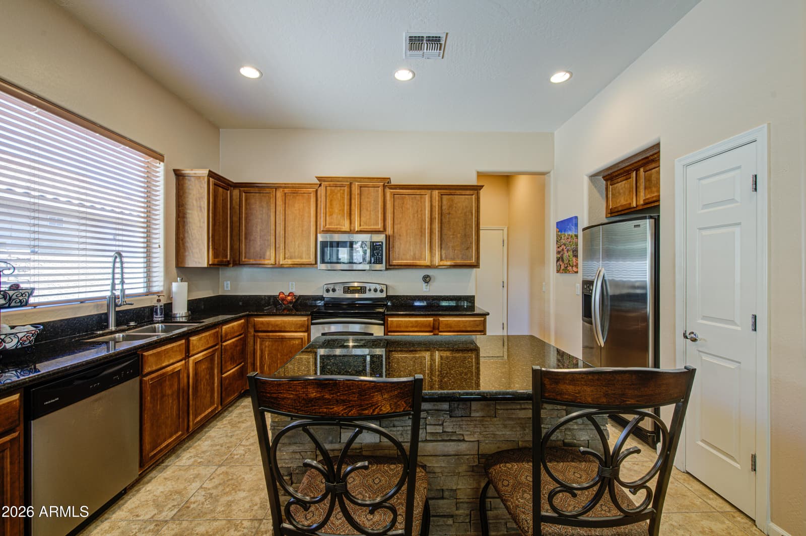 6960 S Forest Avenue, Gilbert, AZ 85298 — photo 14 of 68