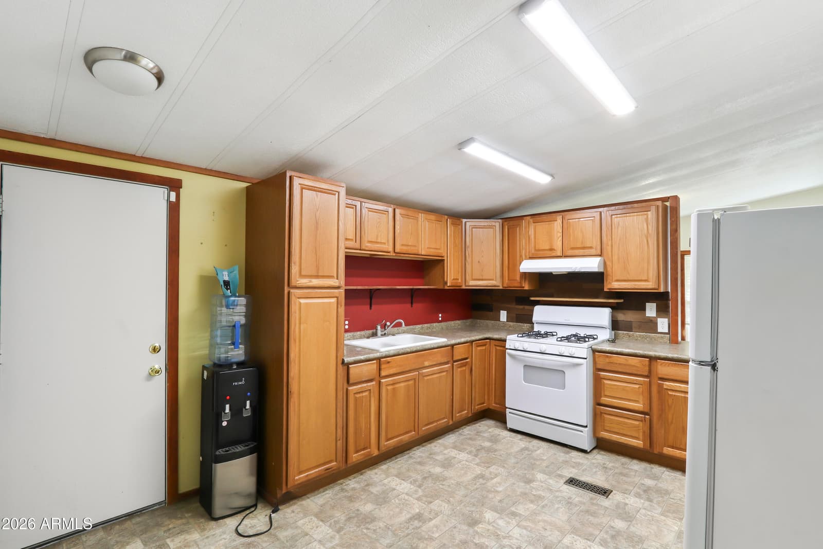 18685 W Bobcat Road, Casa Grande, AZ 85122 — photo 2 of 22