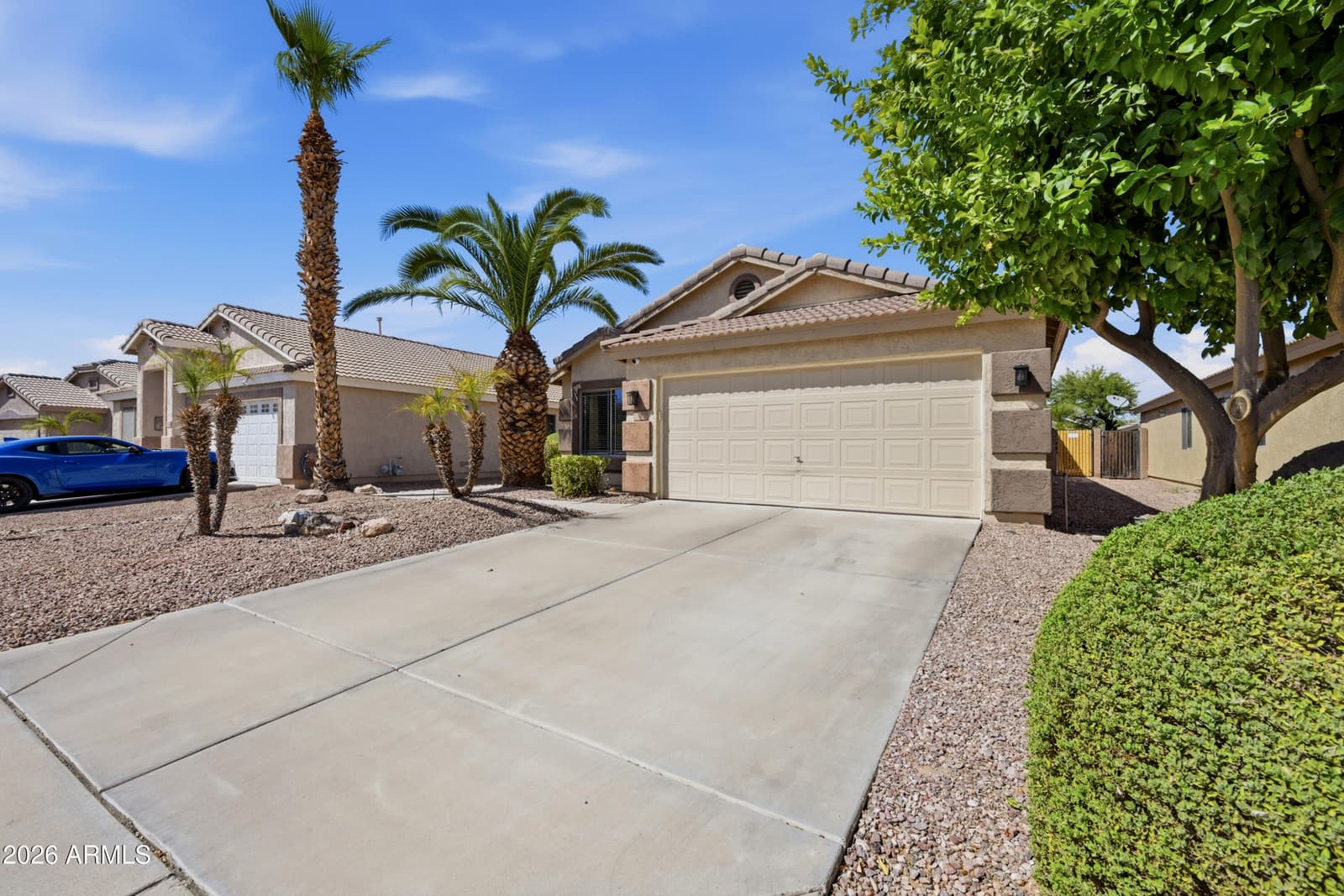 13392 W Redfield Road, Surprise, AZ 85379 — photo 4 of 37