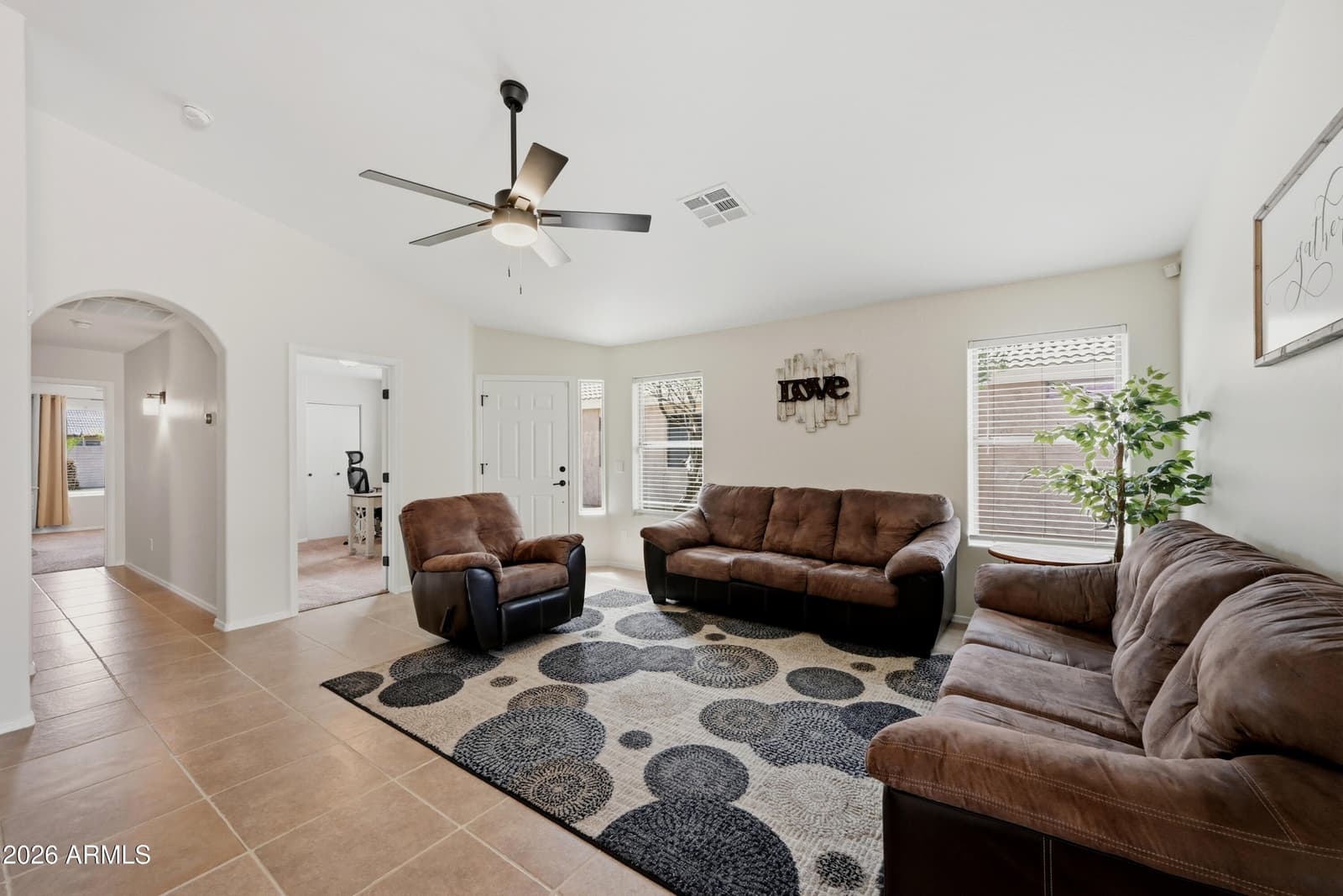 13392 W Redfield Road, Surprise, AZ 85379 — photo 6 of 37