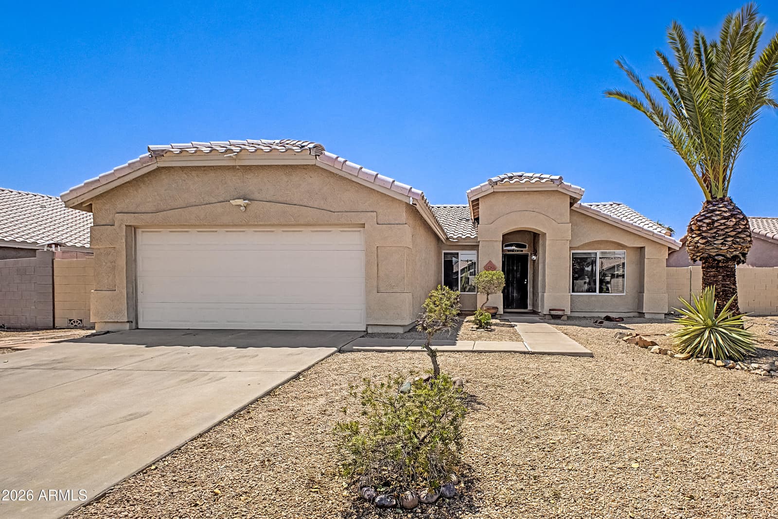 760 S Del Rancho, Mesa, AZ 85208 — photo 1 of 35