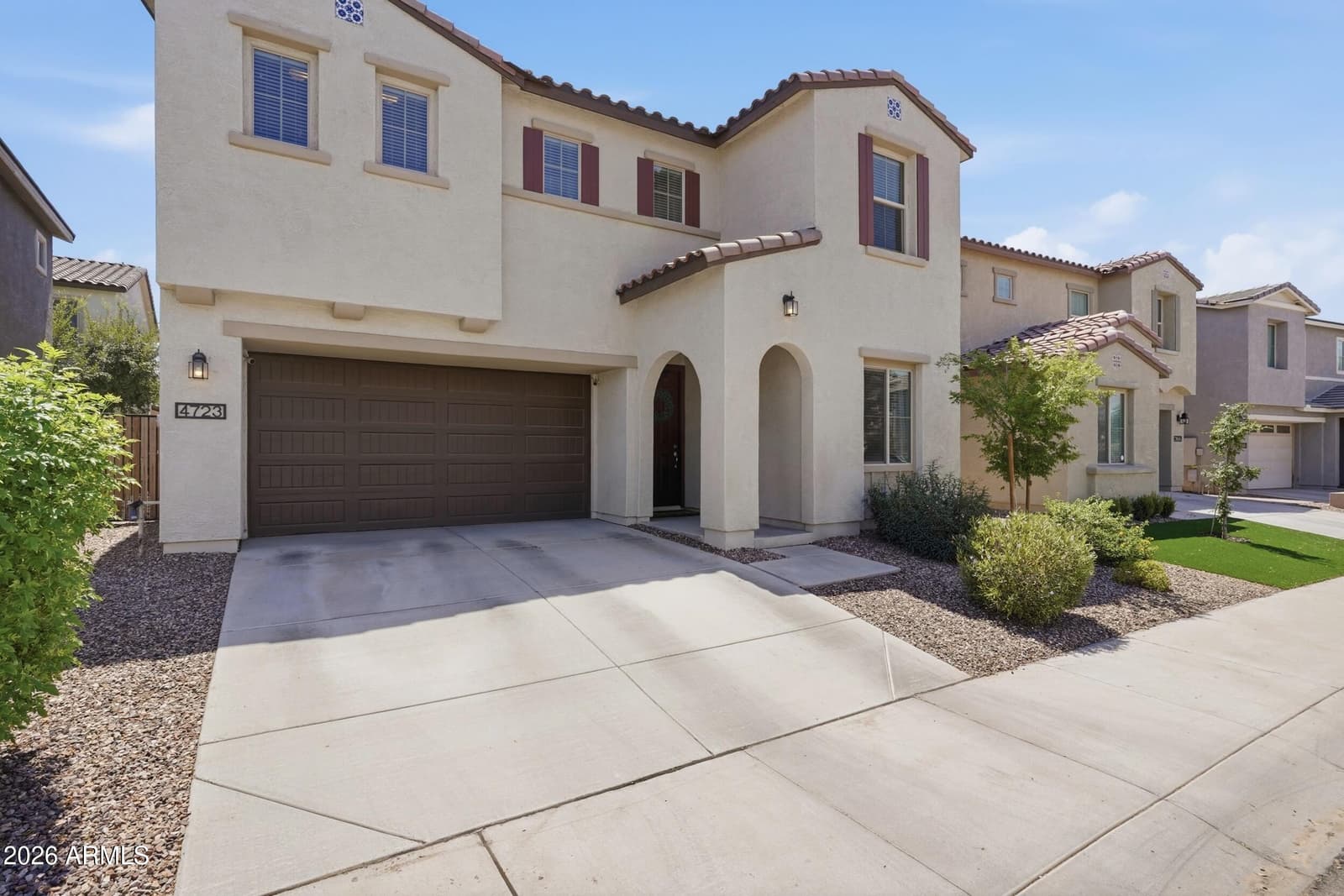 4723 E Barbarita Avenue, Gilbert, AZ 85234 — photo 3 of 43