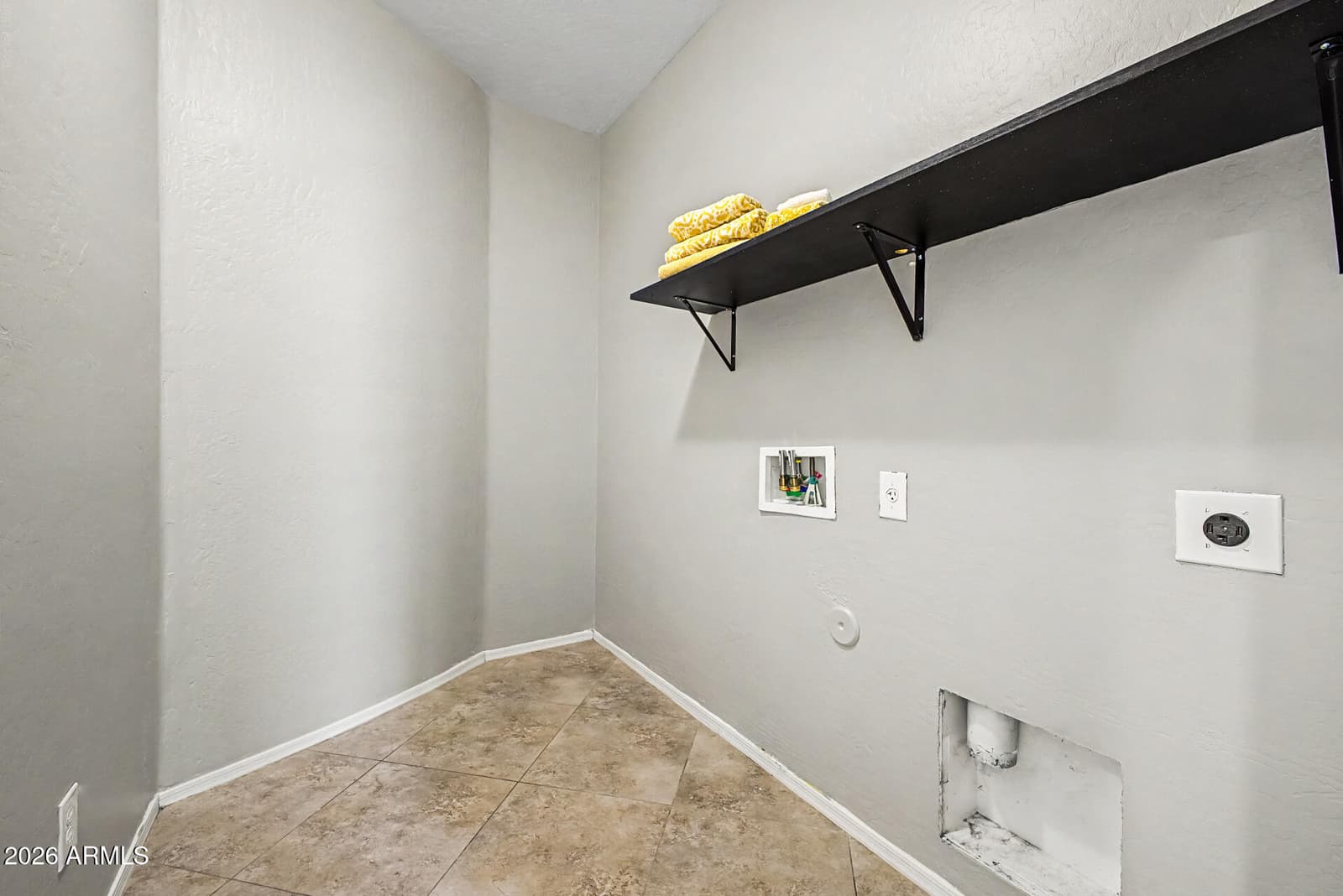 7832 W Molly Drive, Peoria, AZ 85383 — photo 27 of 50
