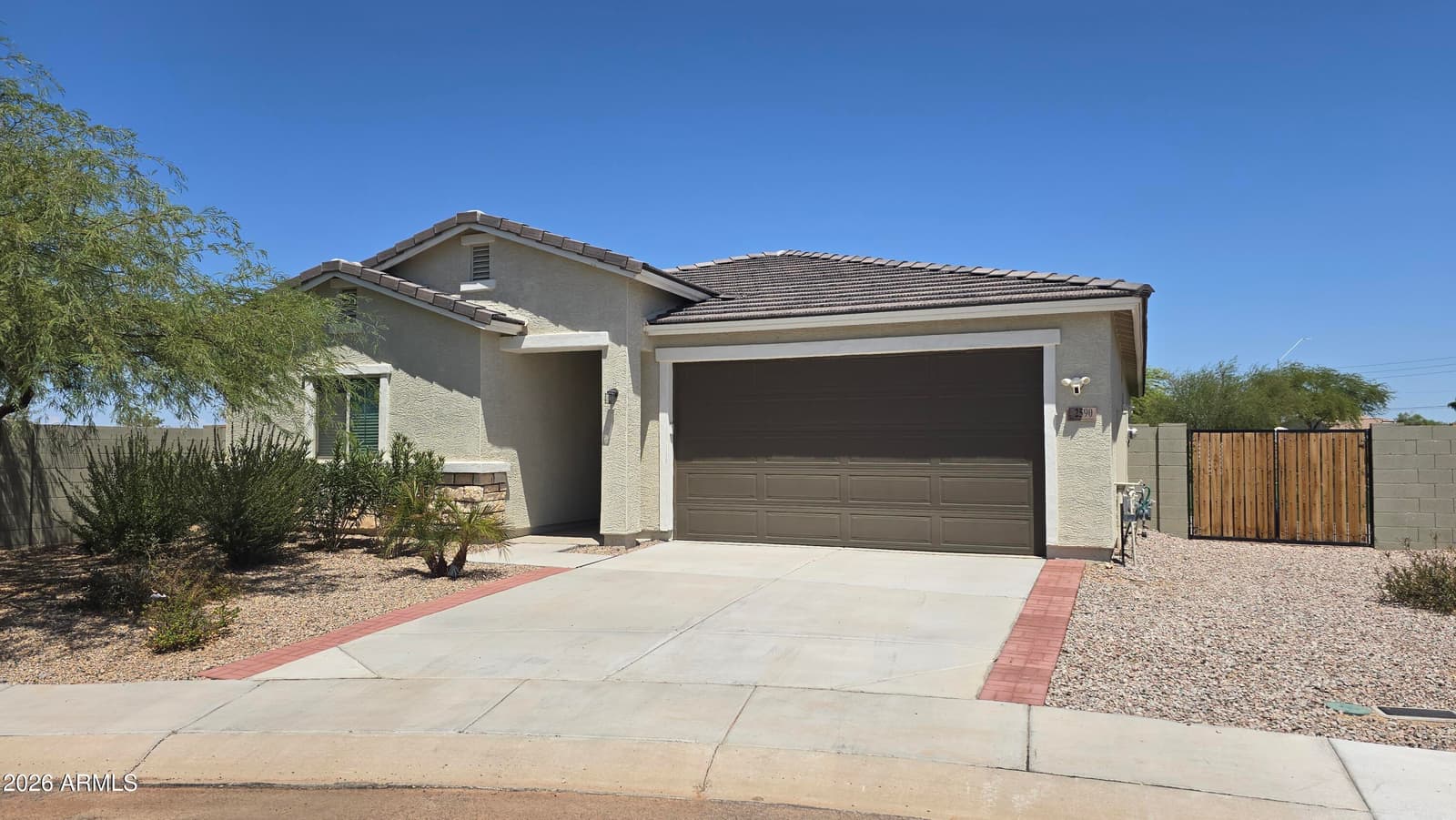 2590 N Coolidge Avenue, Casa Grande, AZ 85122 — photo 1 of 38