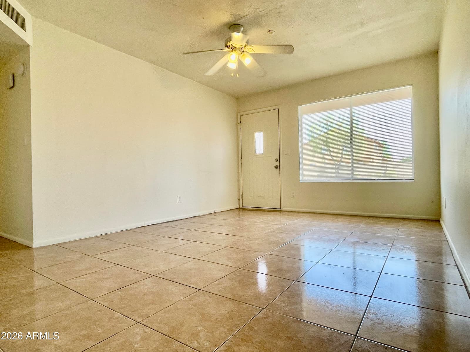 9912 N 87th Avenue, Peoria, AZ 85345 — photo 5 of 26