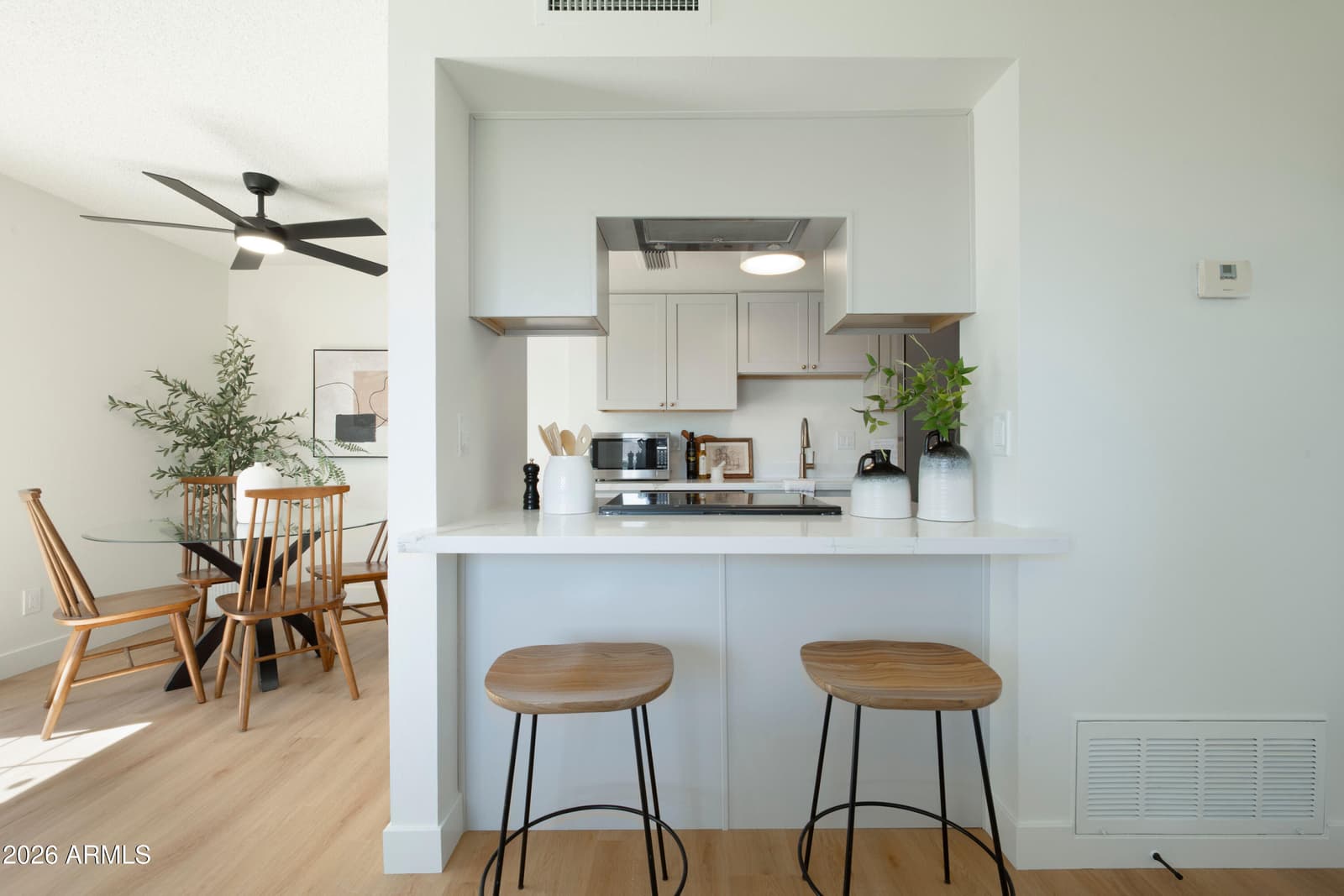 10201 N 8th Place A, Phoenix, AZ 85020 — photo 5 of 15