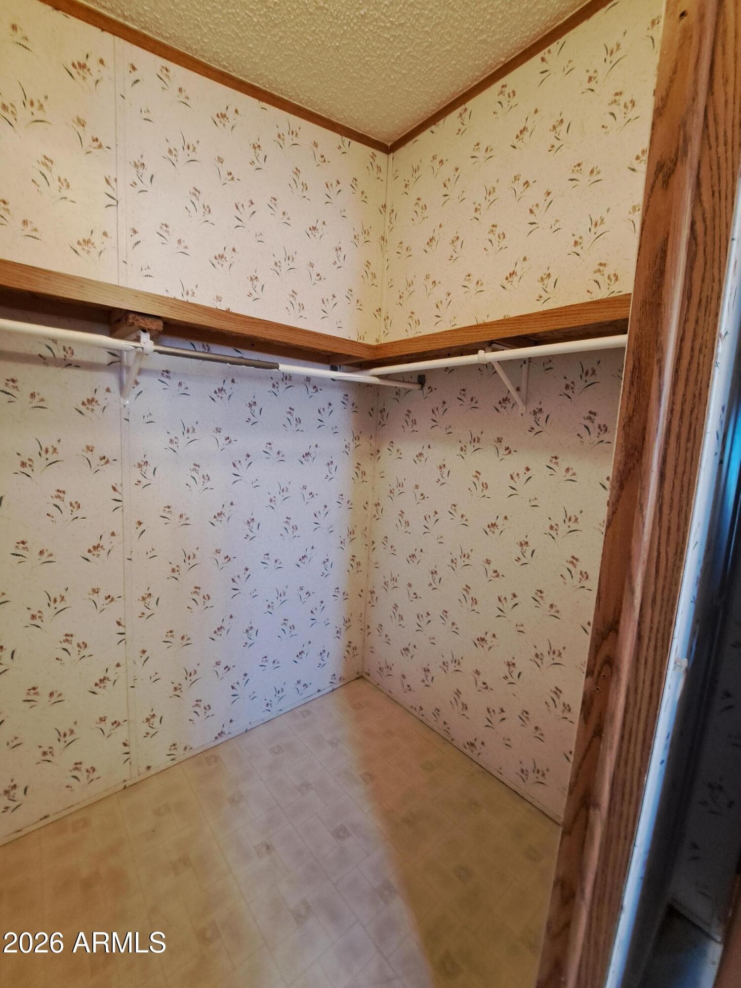 7022 Kims Way, Show Low, AZ 85901 — photo 14 of 36
