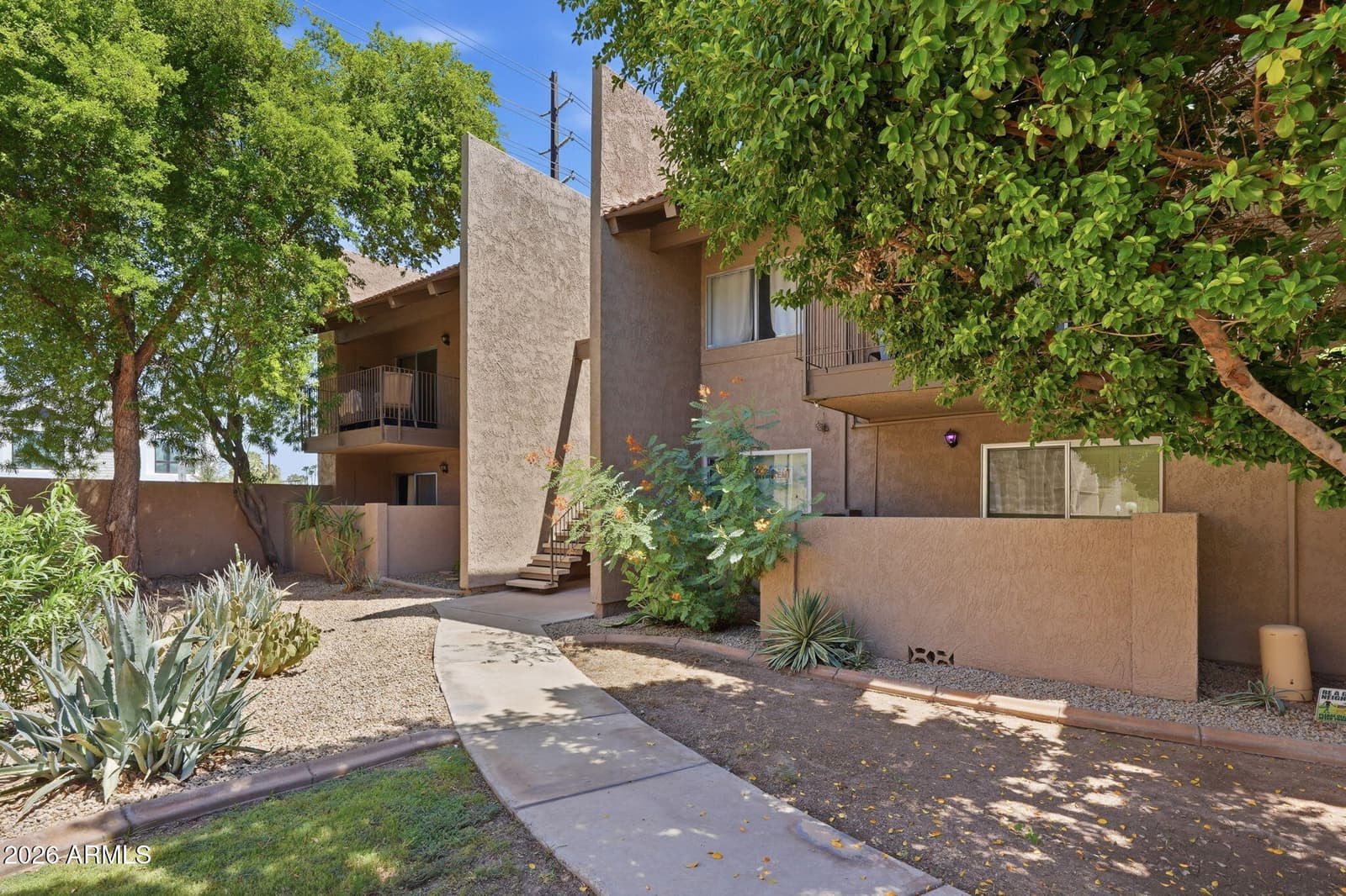 5525 E Thomas Road C2, Phoenix, AZ 85018 — photo 1 of 26