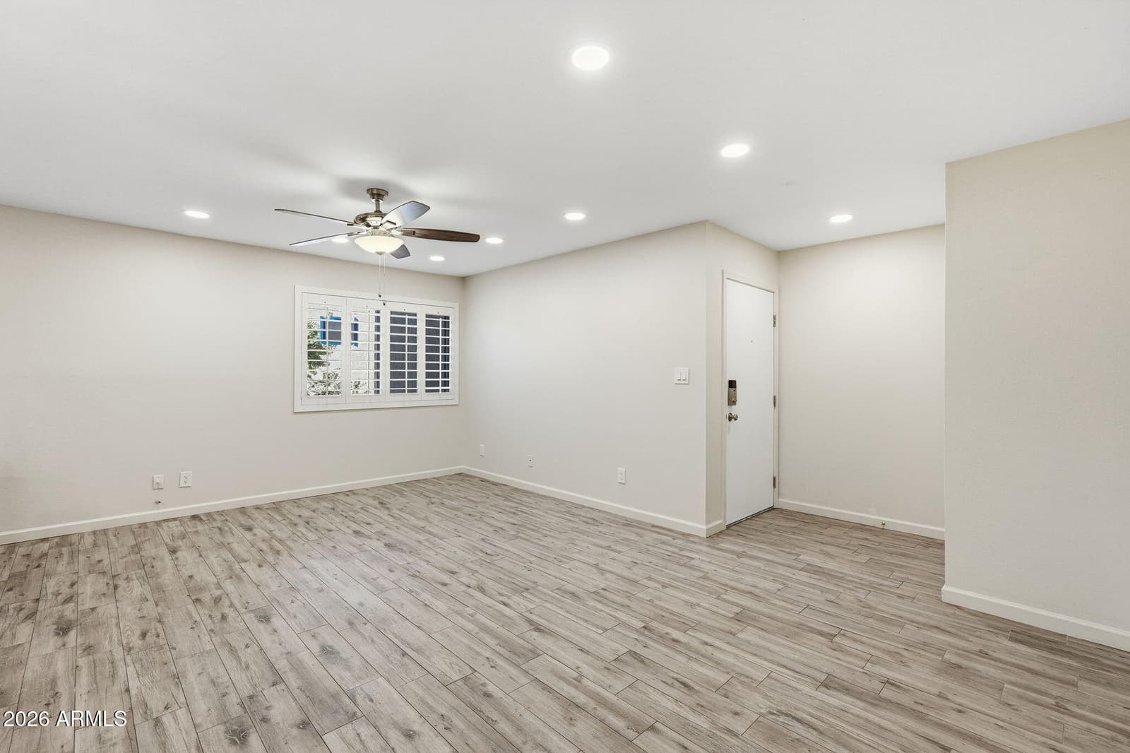 5525 E Thomas Road C2, Phoenix, AZ 85018 — photo 12 of 26
