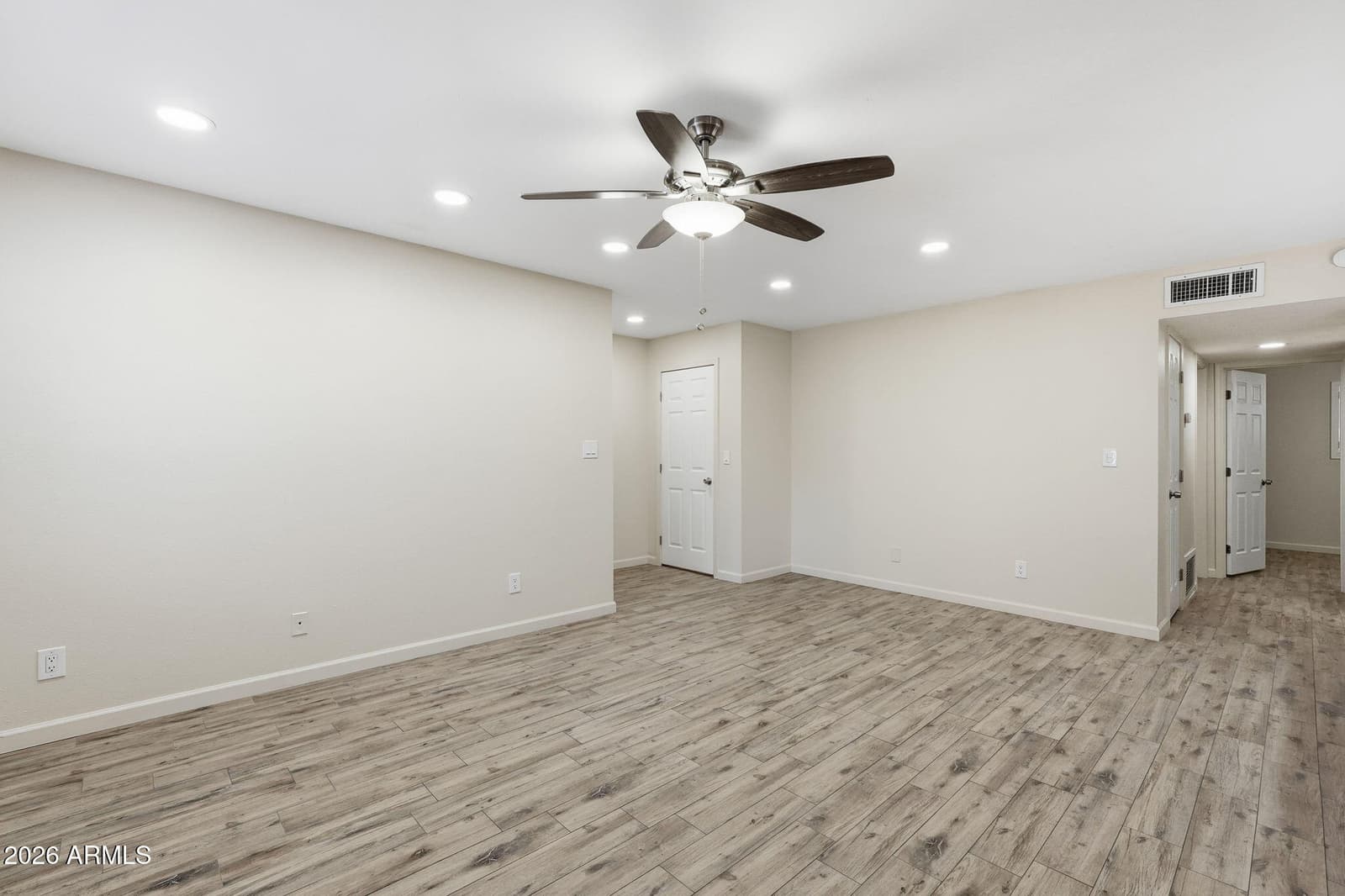5525 E Thomas Road C2, Phoenix, AZ 85018 — photo 13 of 26