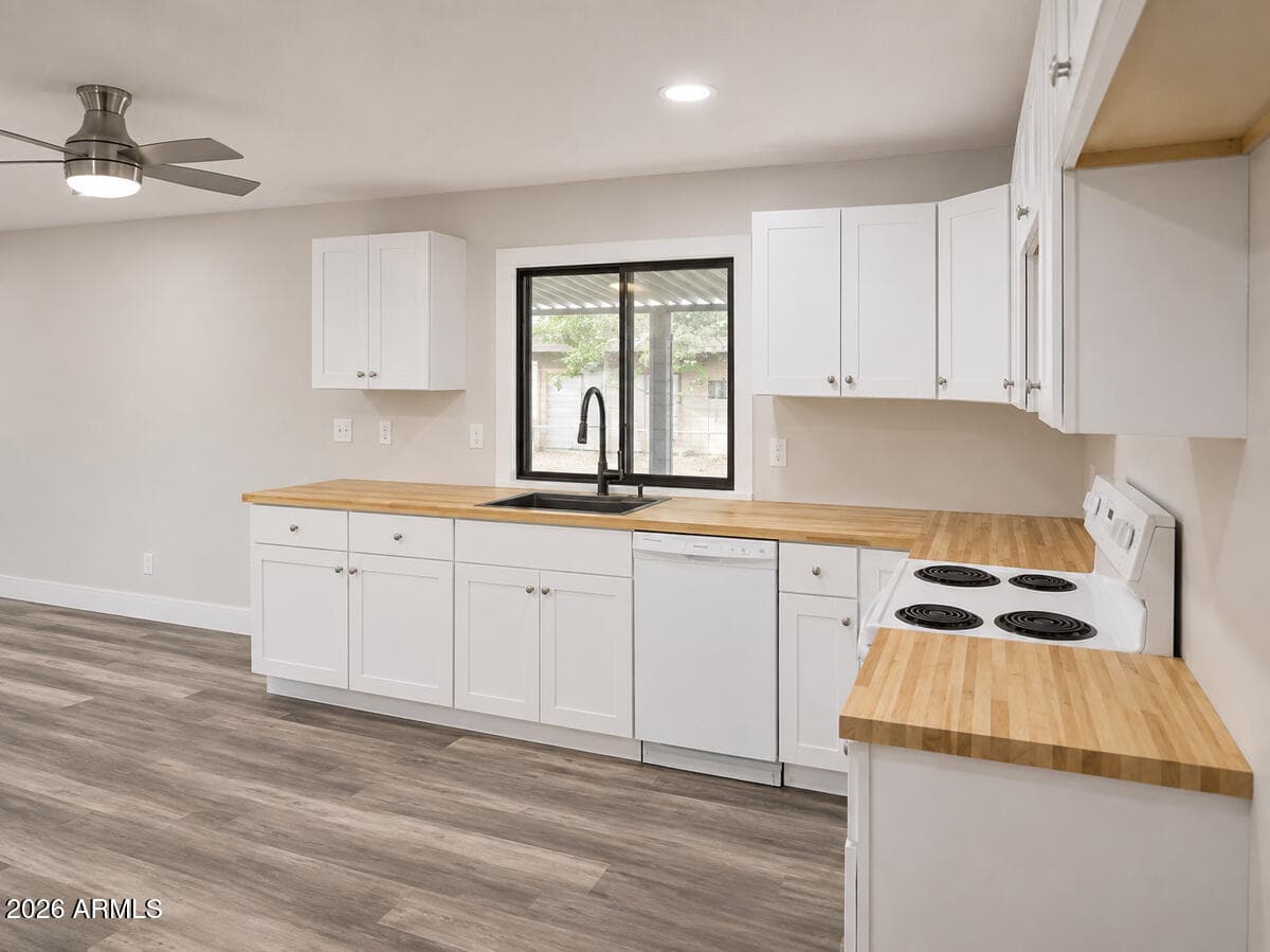 246 S Ellsworth Road, Mesa, AZ 85208 — photo 12 of 19