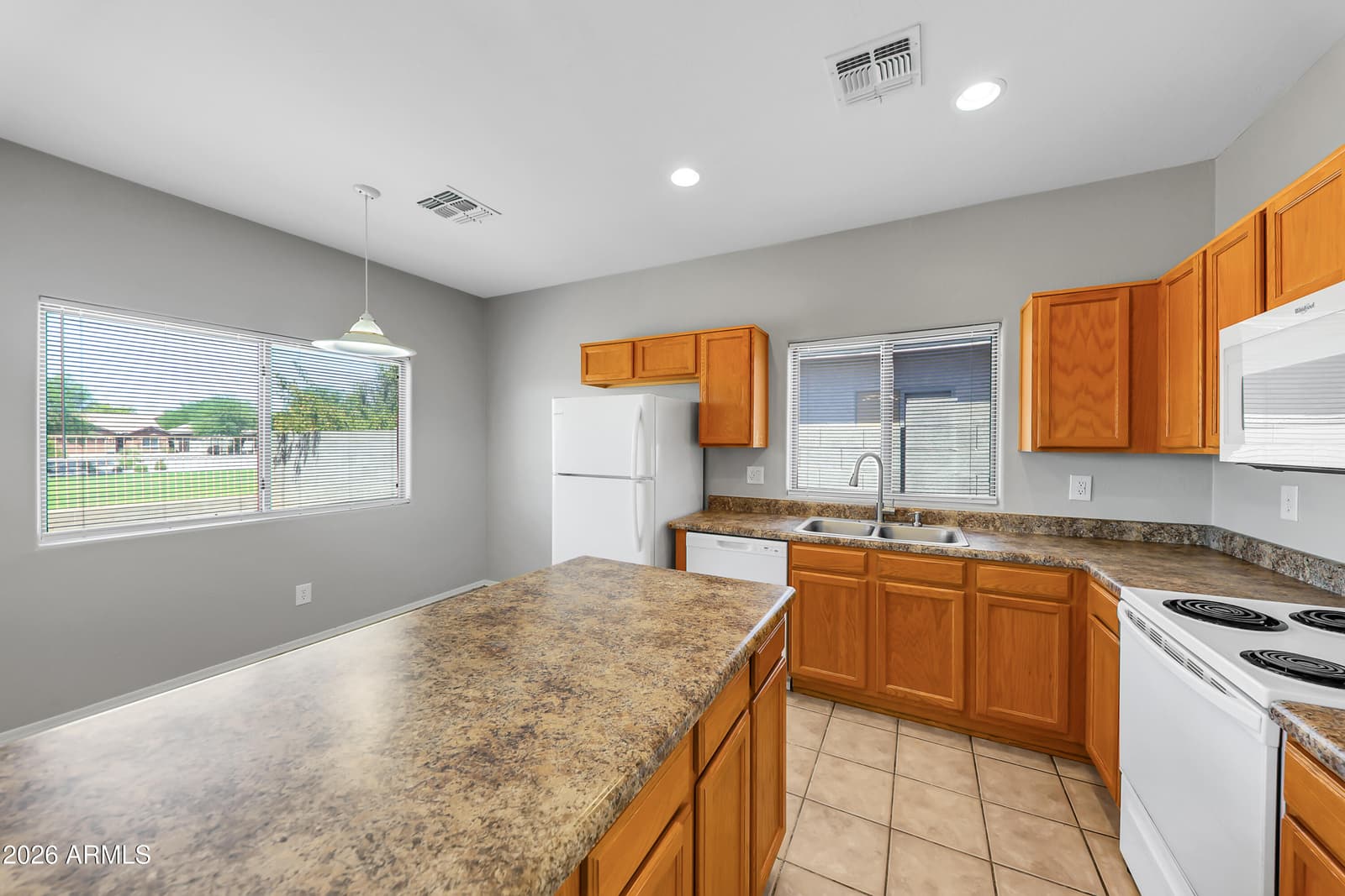 1708 S 79th Glen, Phoenix, AZ 85043 — photo 9 of 28