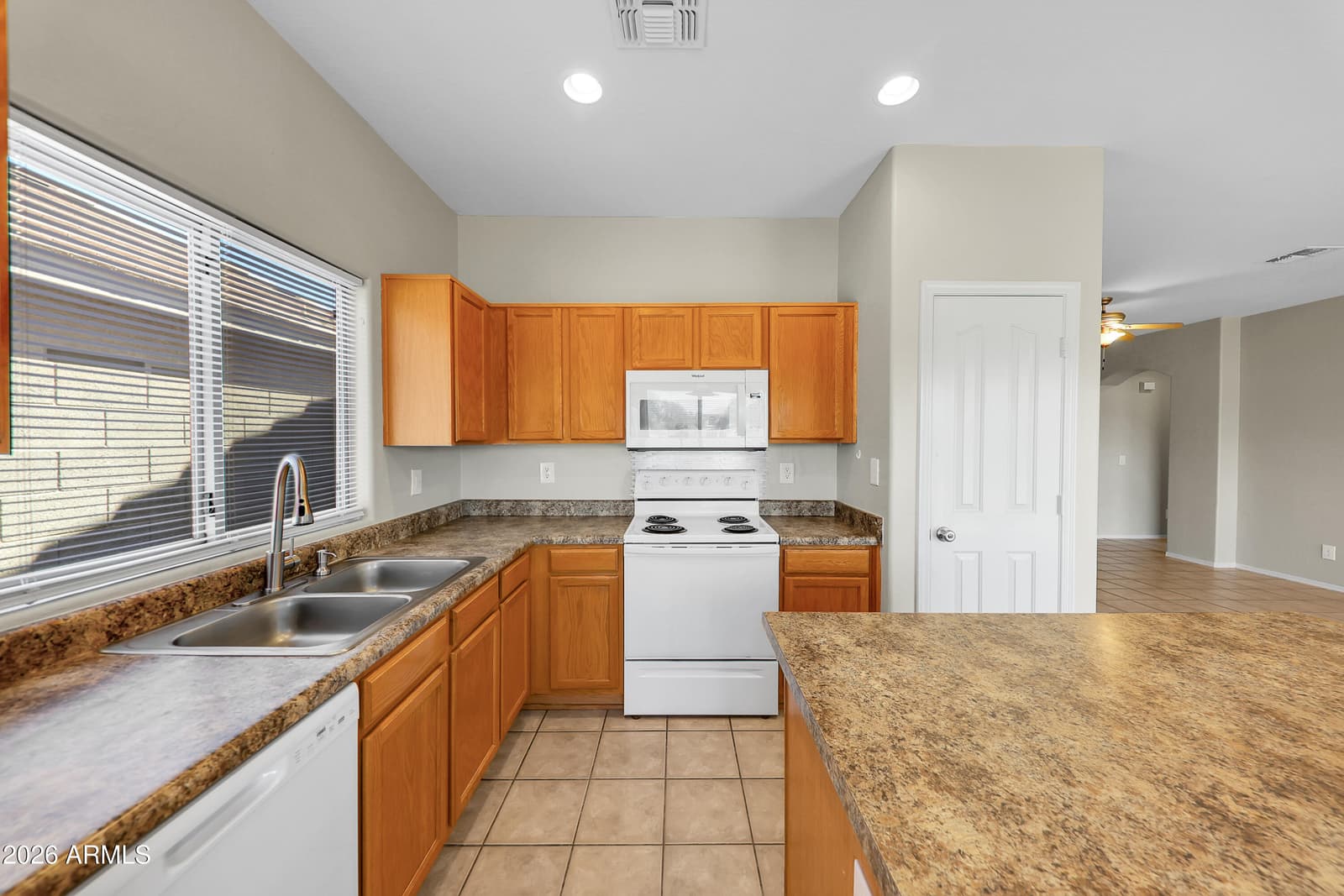 1708 S 79th Glen, Phoenix, AZ 85043 — photo 10 of 28