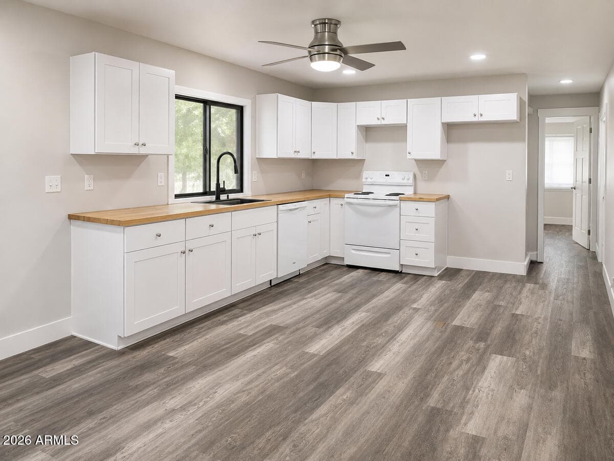 246 S Ellsworth Road, Mesa, AZ 85208 — photo 9 of 19