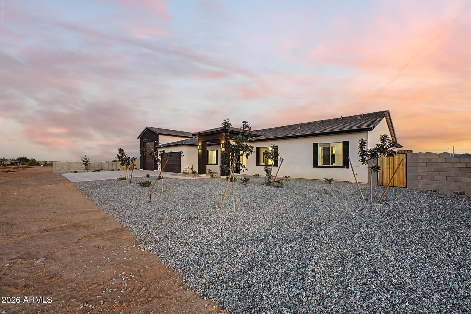24025 W Beacon Lane, Wittmann, AZ 85361 — photo 3 of 63