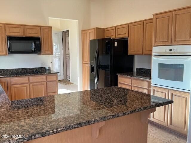 3198 Gemstone Court, Sierra Vista, AZ 85650 — photo 9 of 41