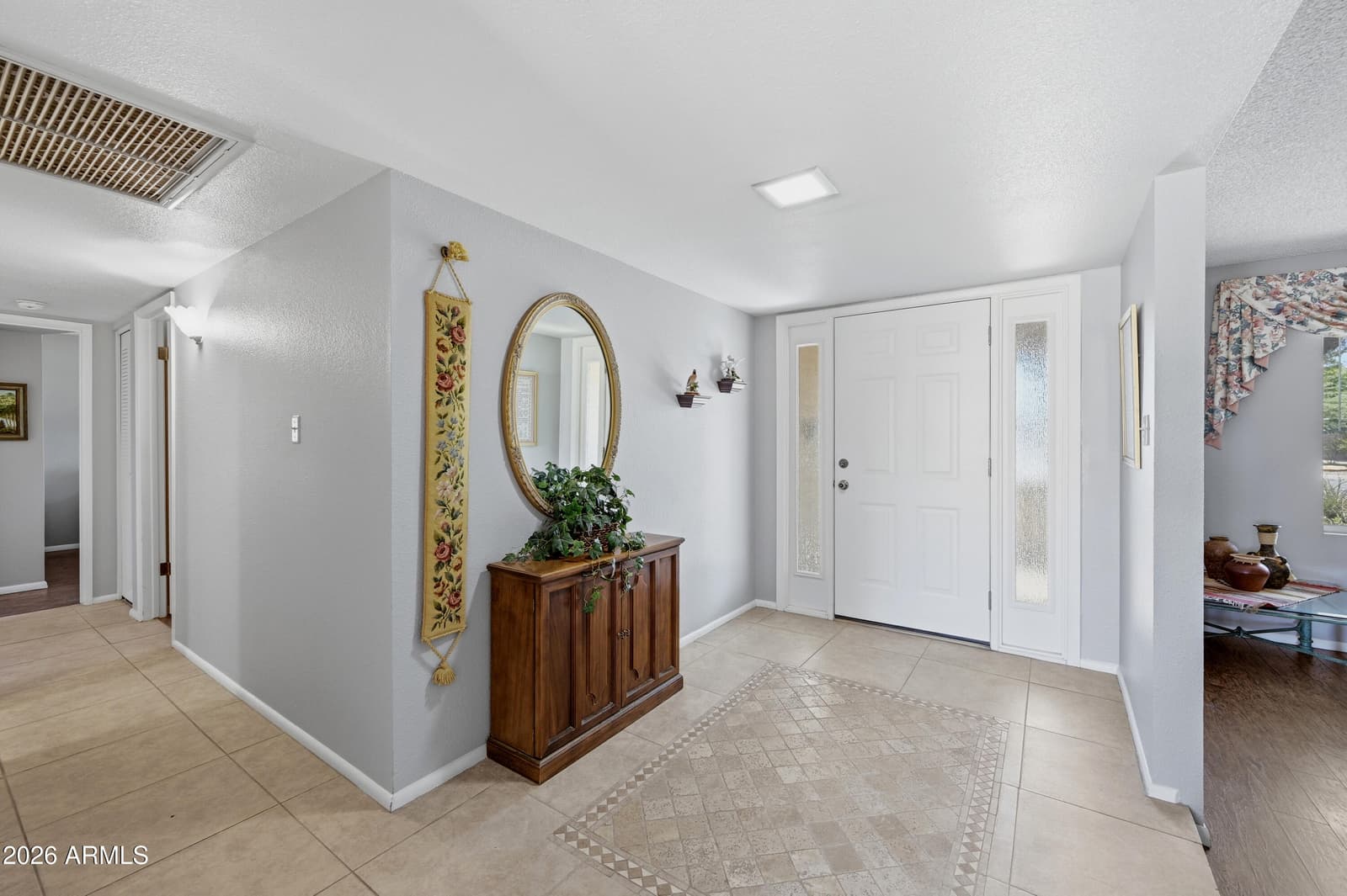 4806 S Kachina Drive, Tempe, AZ 85282 — photo 4 of 32