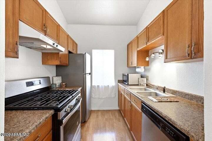 818 S Langley Avenue 201, Tucson, AZ 85710 — photo 6 of 25