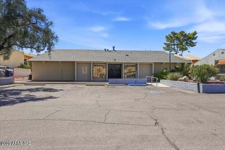 818 S Langley Avenue 201, Tucson, AZ 85710 — photo 16 of 25