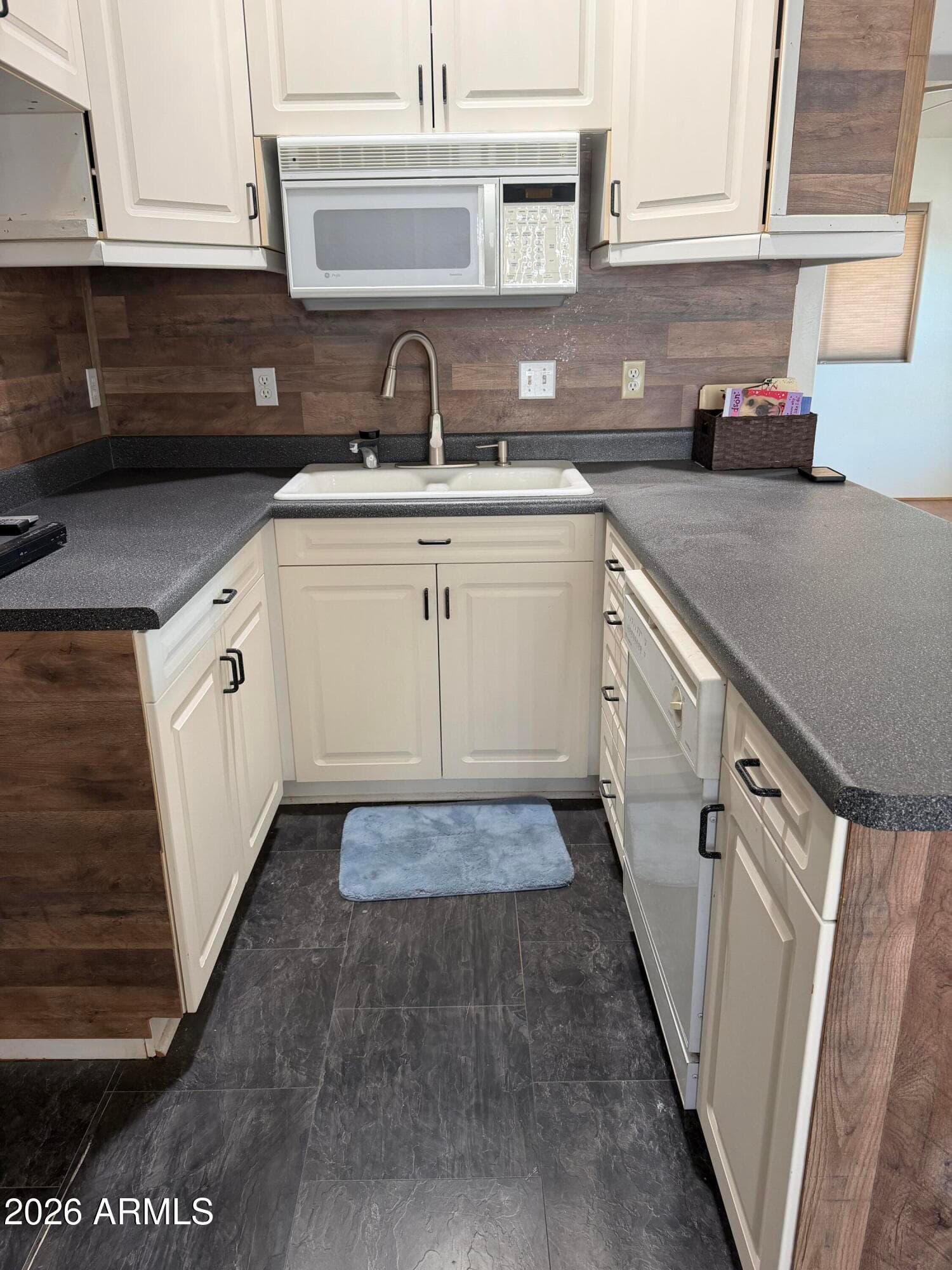 17200 W Bell Road 1103, Surprise, AZ 85374 — photo 15 of 32