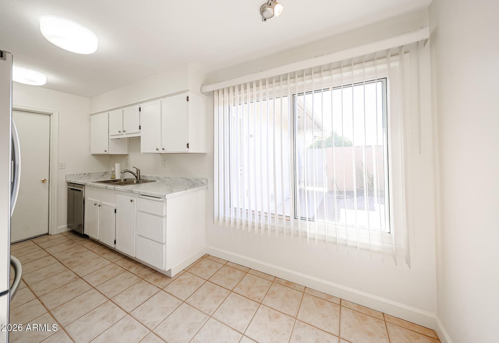 10833 W Santa Fe Drive, Sun City, AZ 85351 — photo 15 of 34