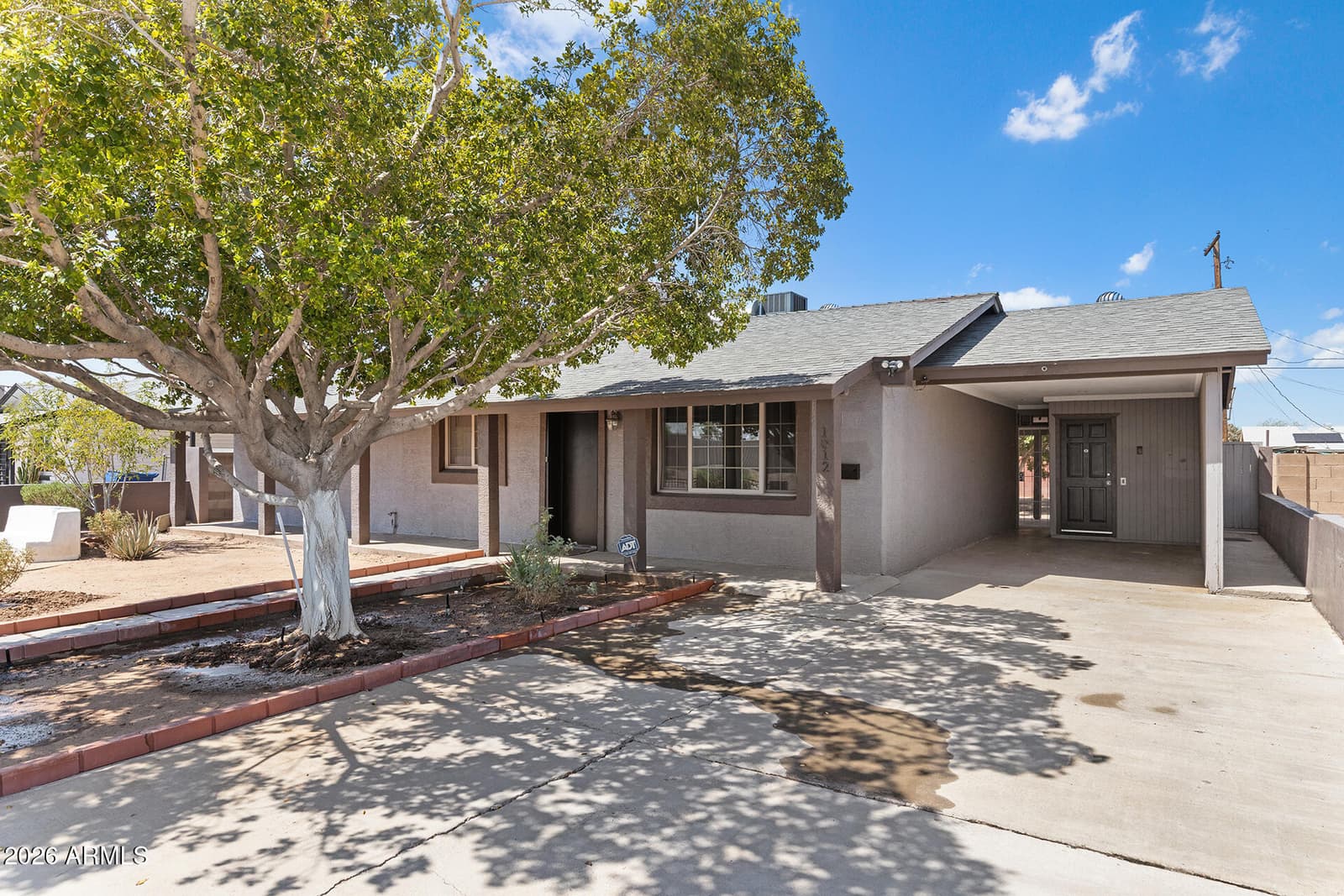 1012 S Price Road, Tempe, AZ 85281 — photo 3 of 50