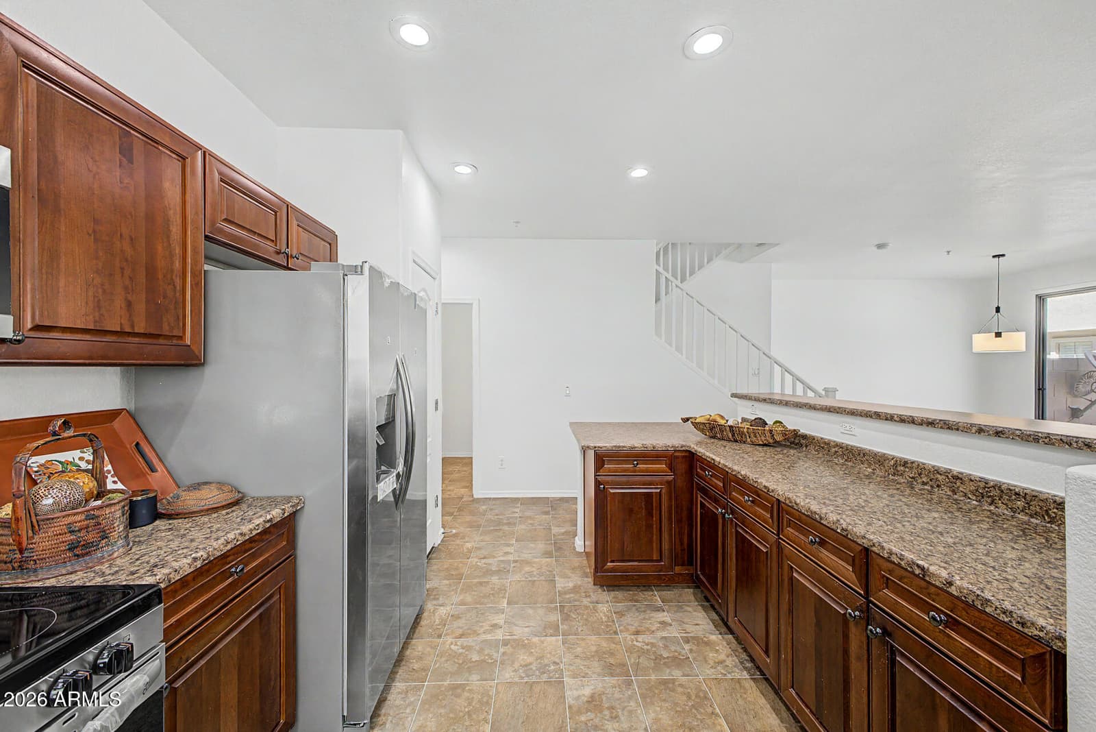 7523 S 30th Run, Phoenix, AZ 85042 — photo 4 of 34