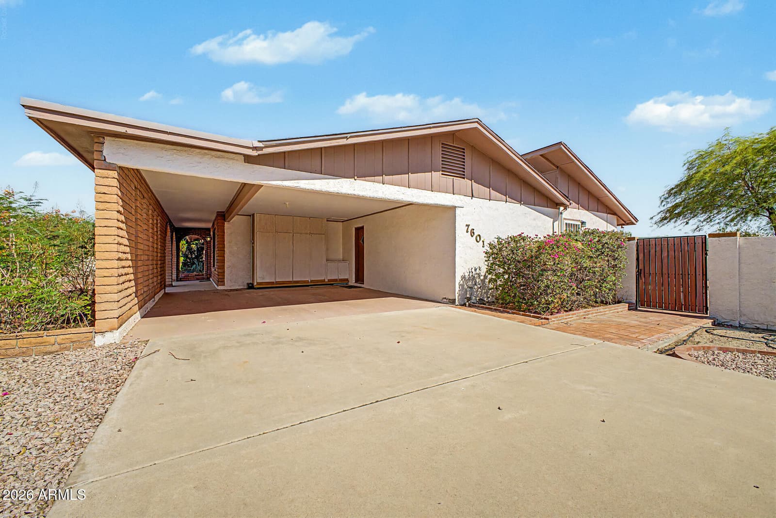 7601 E Culver Street, Mesa, AZ 85207 — photo 8 of 36