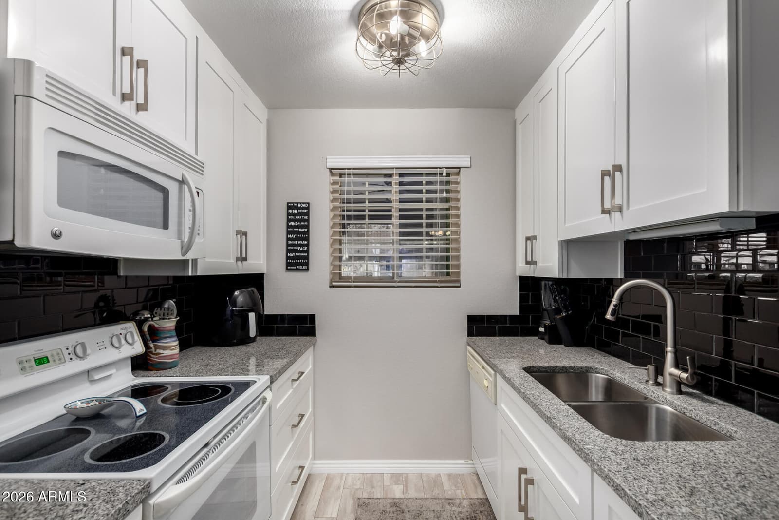 8140 N 107th Avenue 112, Peoria, AZ 85345 — photo 11 of 32