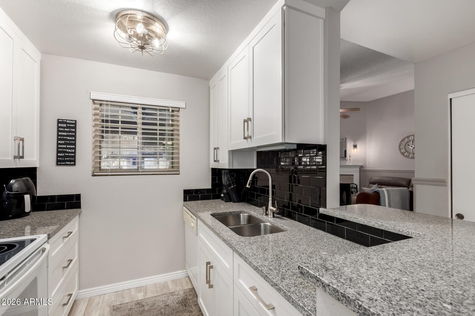 8140 N 107th Avenue 112, Peoria, AZ 85345 — photo 13 of 32