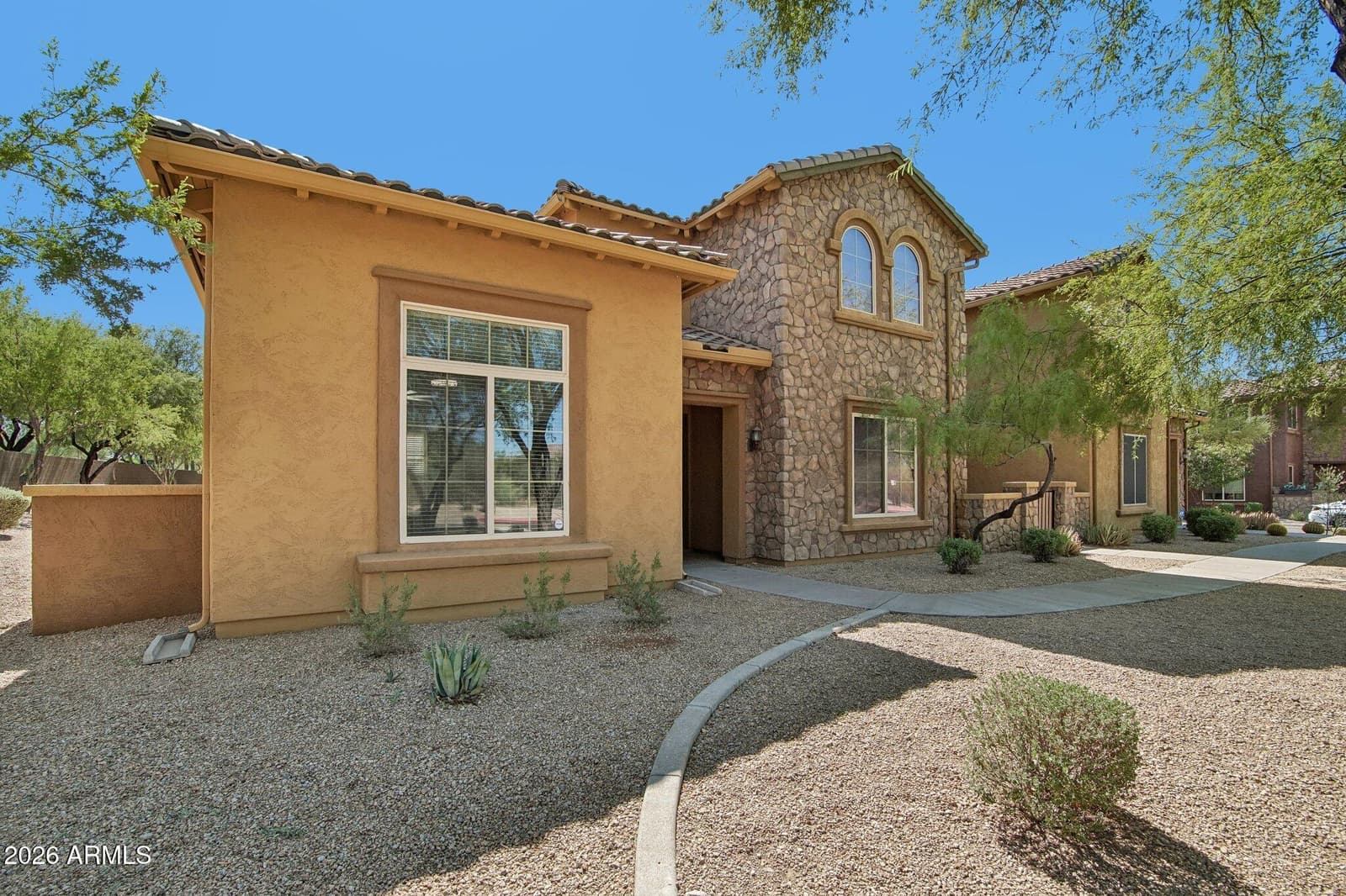 3866 E Cat Balue Drive, Phoenix, AZ 85050 — photo 1 of 41