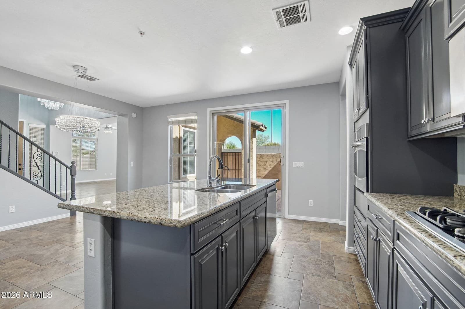 3866 E Cat Balue Drive, Phoenix, AZ 85050 — photo 11 of 41