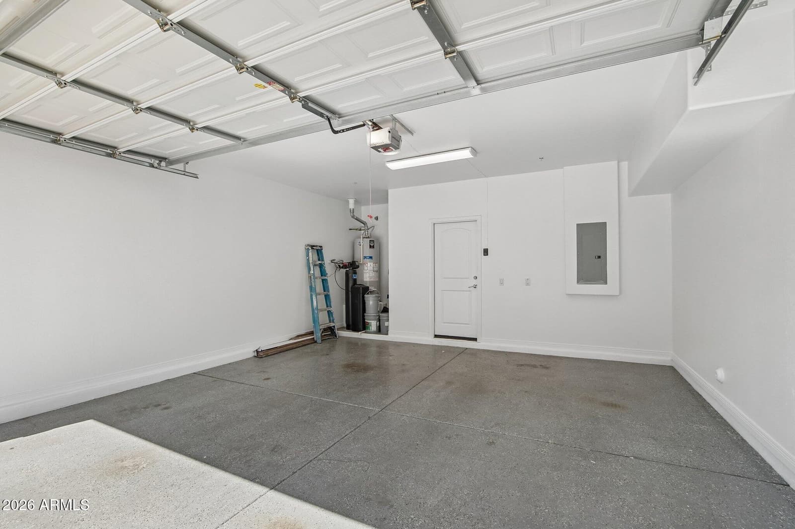 3866 E Cat Balue Drive, Phoenix, AZ 85050 — photo 31 of 41