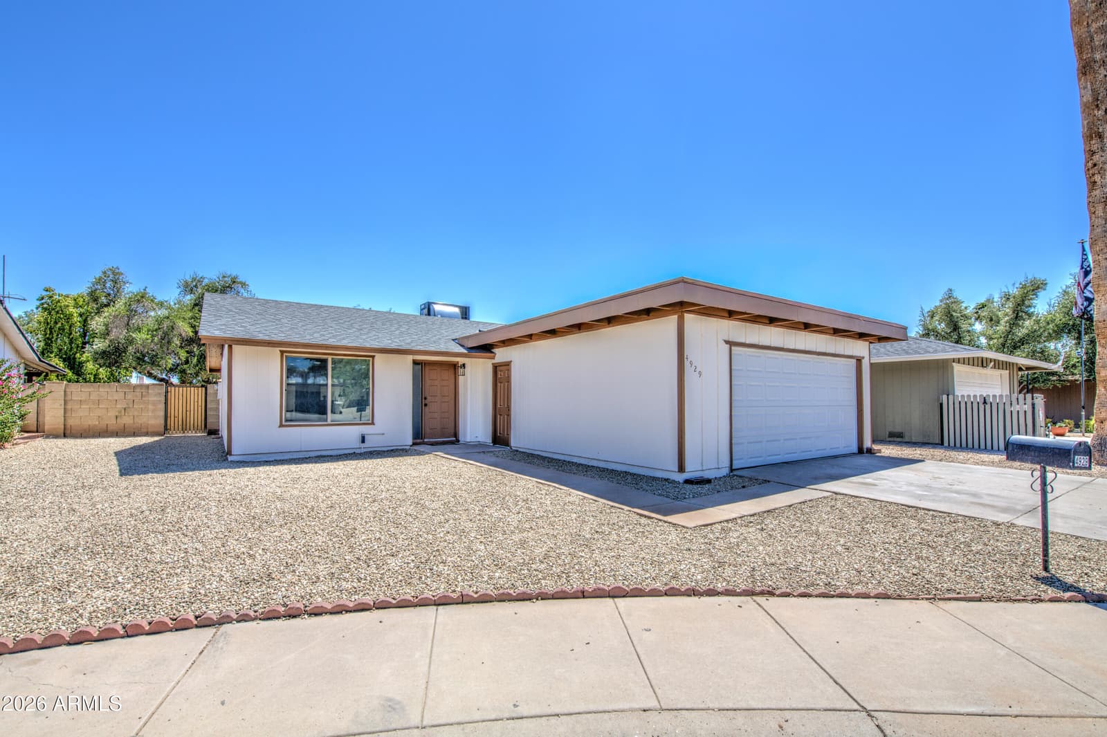 4929 W Townley Avenue, Glendale, AZ 85302 — photo 5 of 41