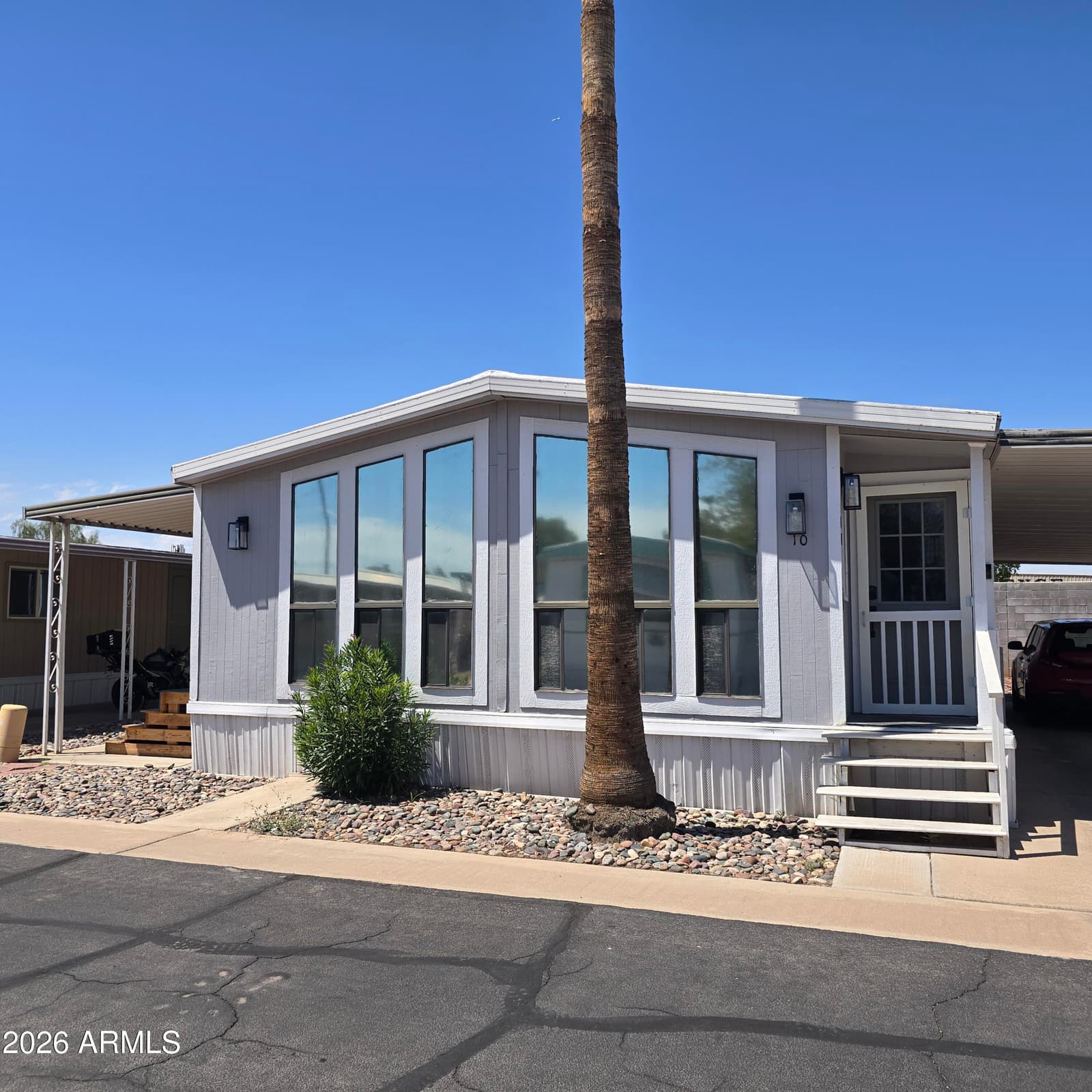 8401 N 67th Avenue 10, Glendale, AZ 85302 — photo 2 of 15