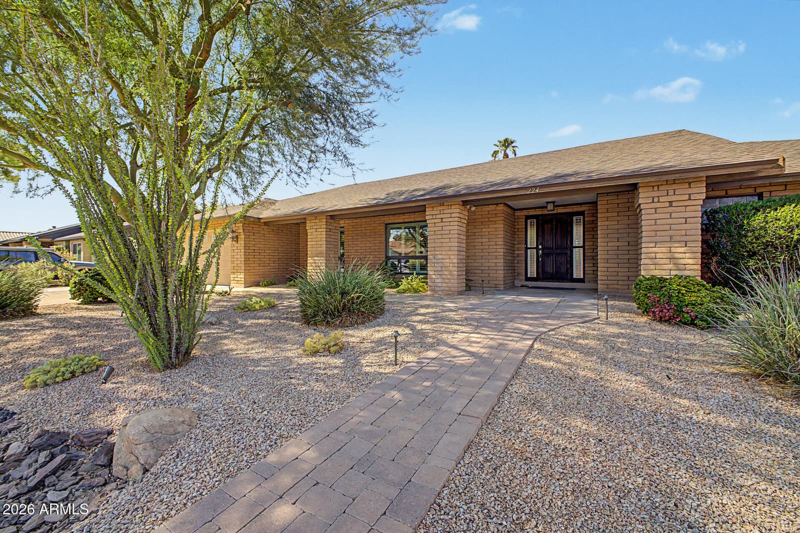224 W Knox Road, Tempe, AZ 85284 — photo 2 of 38