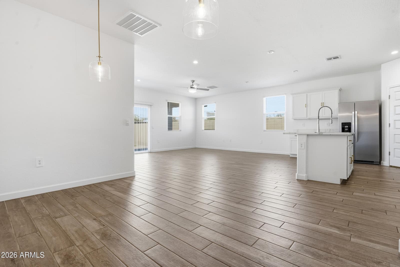 2760 W Stradling Avenue, Apache Junction, AZ 85120 — photo 11 of 60