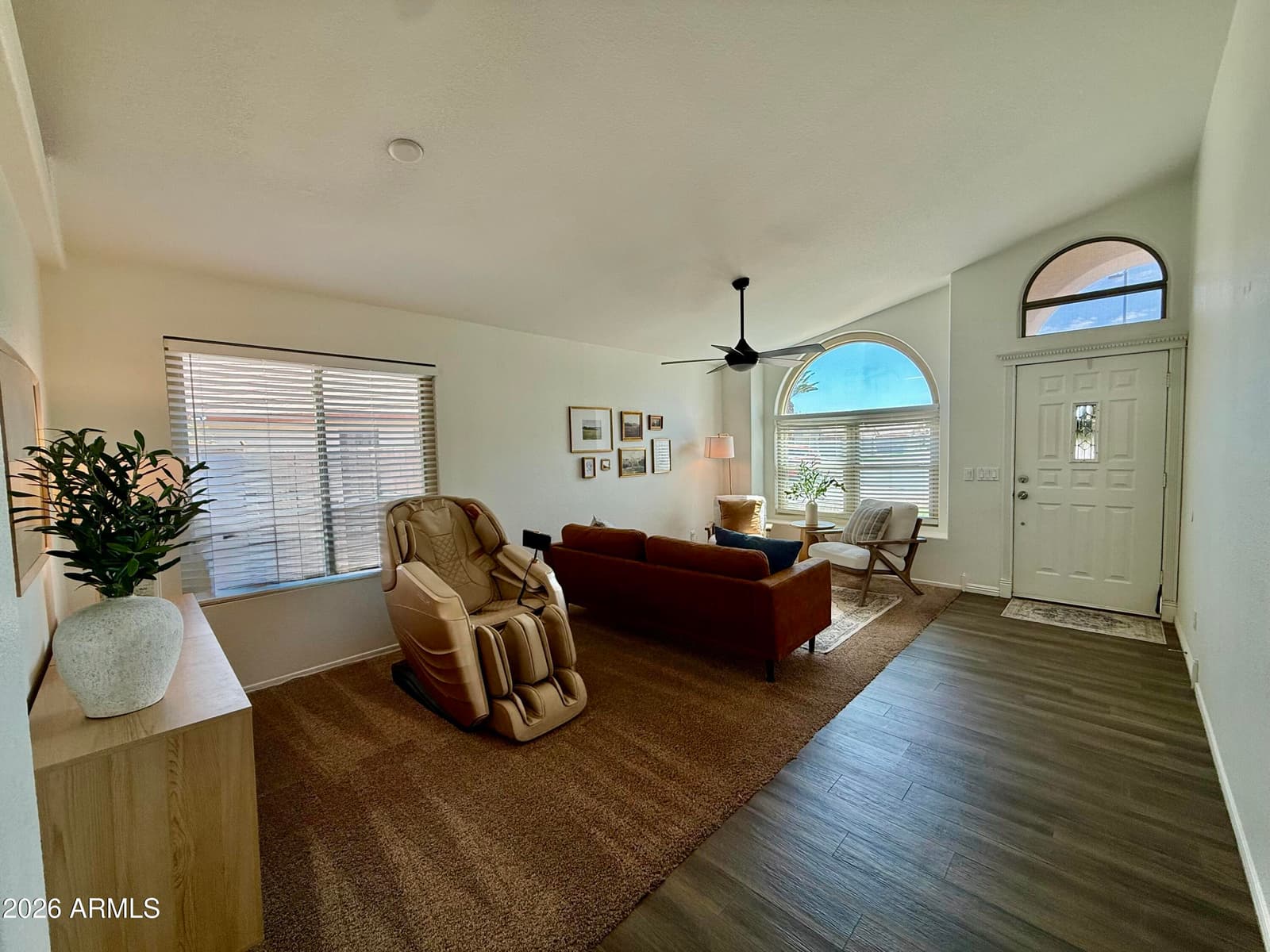 434 S Tanina Street, Gilbert, AZ 85296 — photo 4 of 32